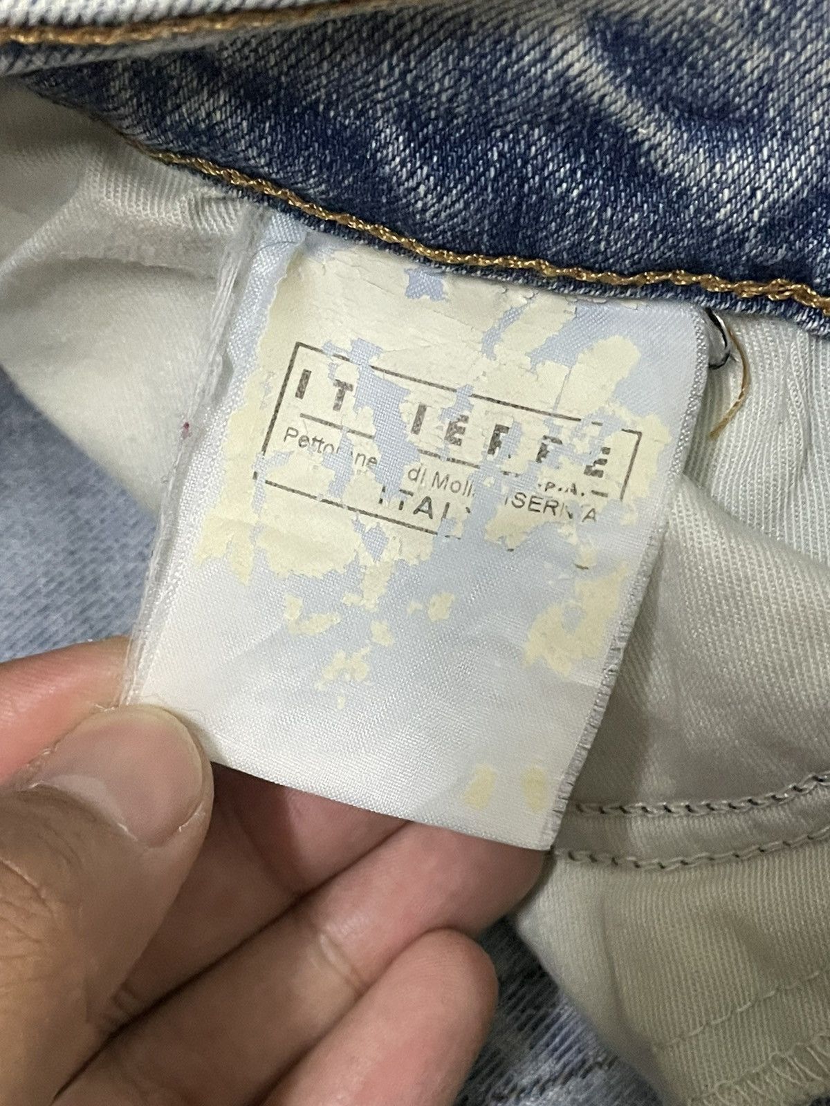 Dolce & Gabbana Vintage Dolce & Gabbana Distressed Denim Size US 26 / EU 42 - 11 Thumbnail