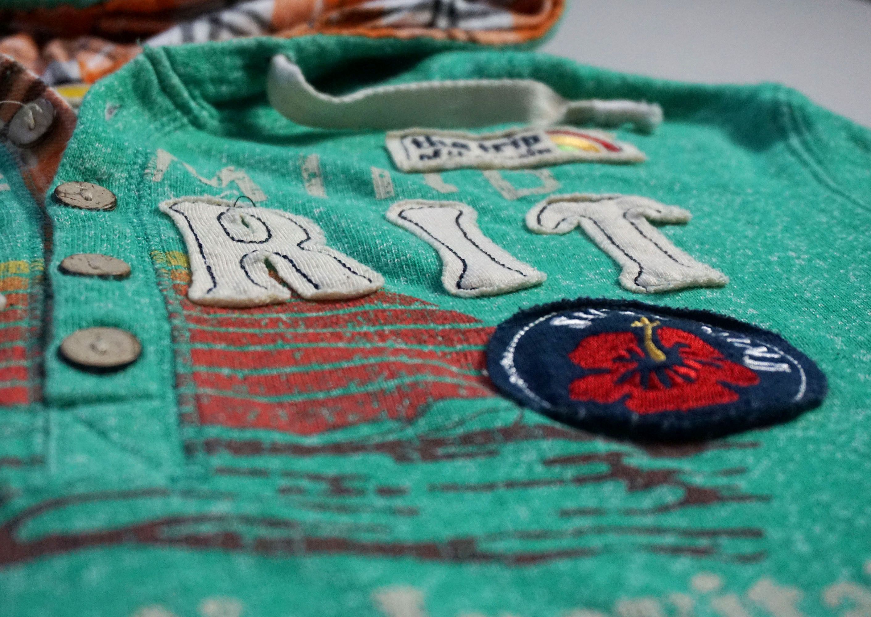 Japanese Brand RAGOUT Patched and Printed Hoodie Size US M / EU 48-50 / 2 - 9 Thumbnail