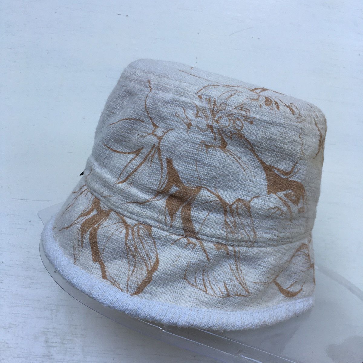 MCM × Vintage VINTAGE MCM LEGERE FLORAL BUCKET HAT Size ONE SIZE - 9 Thumbnail
