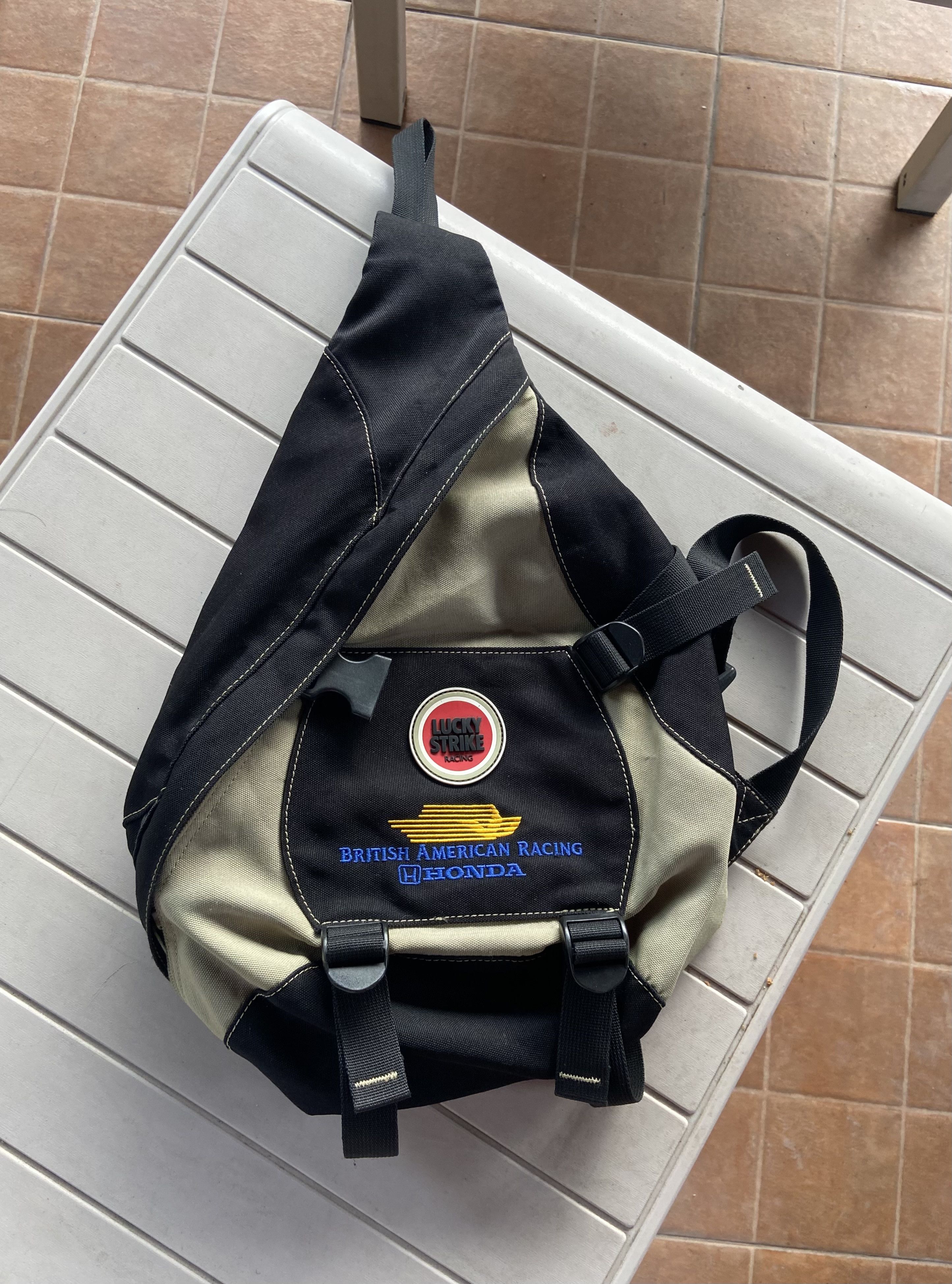 LUCKY STRIKE ONE SHOULDER BAG ラッキーストライク DEAD STOCK LUCKY STRIKE ONE SHOULDER BAG - メルカリ