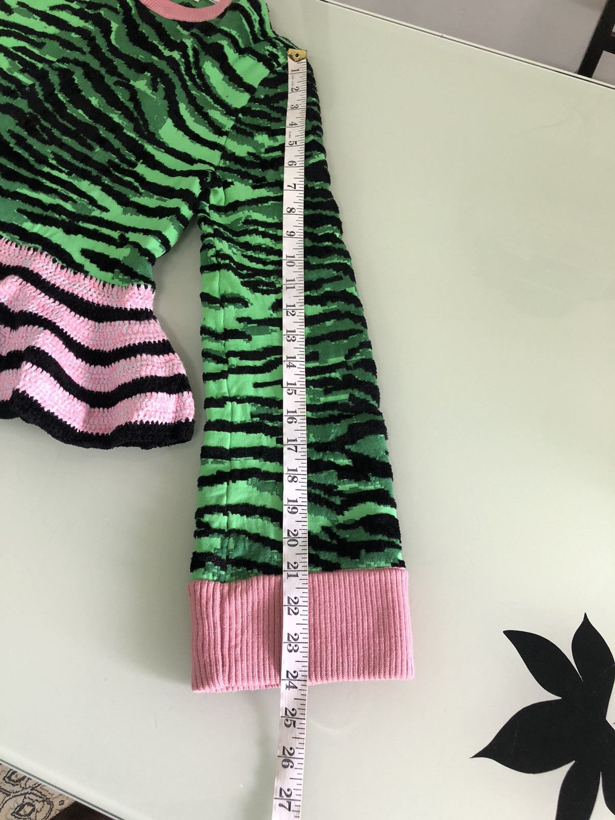 Kenzo Rare❗️KENZO x H&M Tiger Stripe Knit Crop Top Size XS / US 0-2 / IT 36-38 - 17 Thumbnail