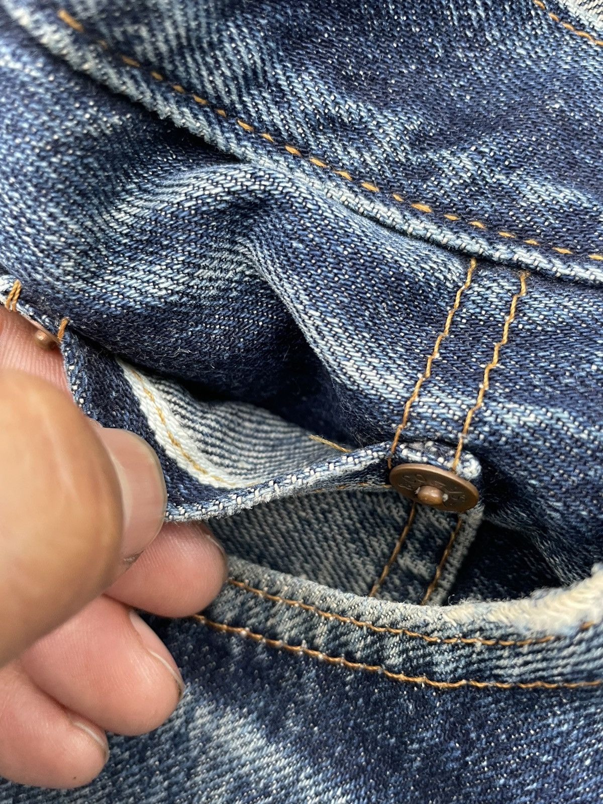 Levi's Vintage Levi’s 97 201XX E 1937 Selvedge Aging Distressed Size US 28 / EU 44 - 22 Thumbnail