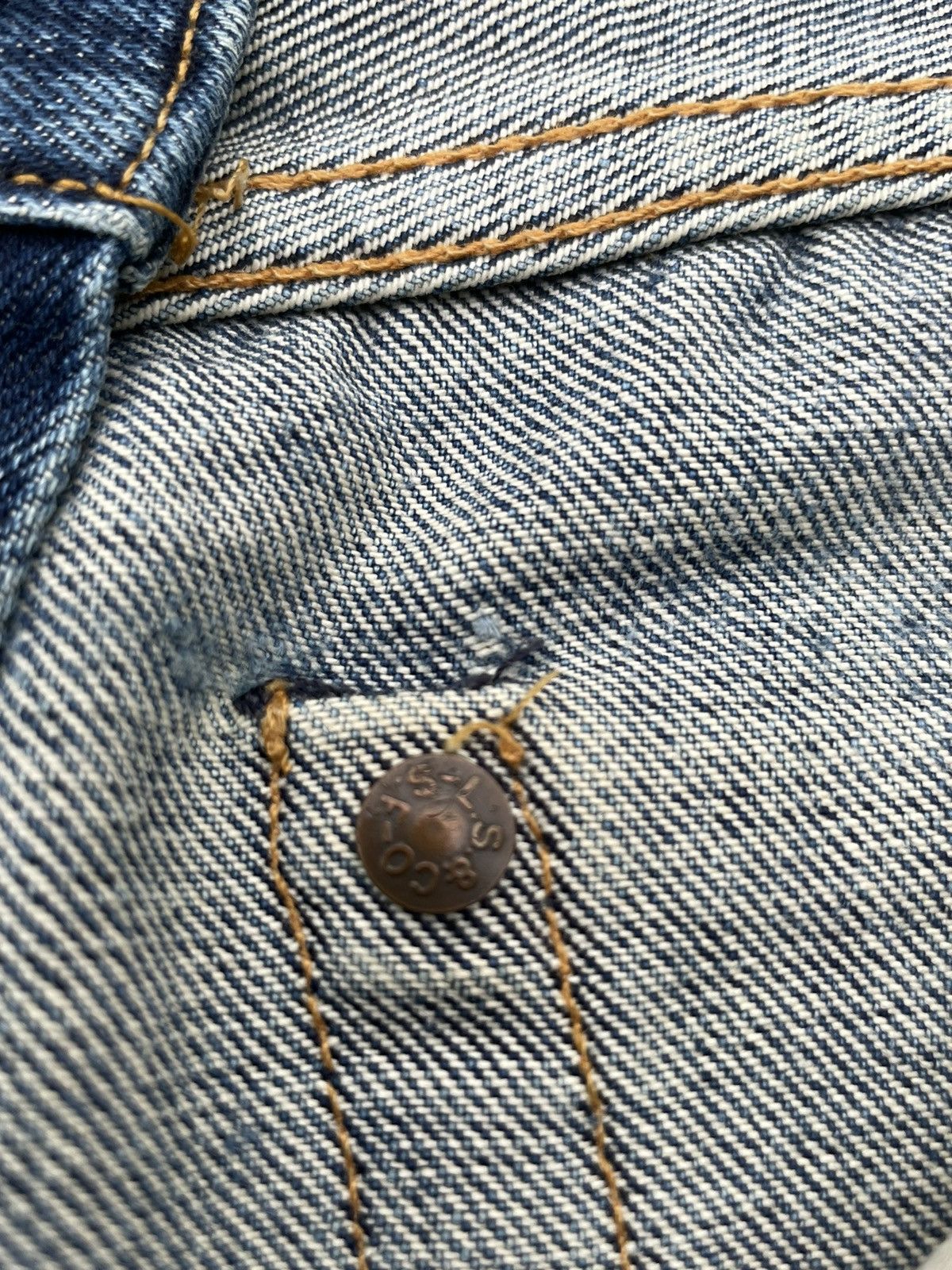 Levi's Vintage Levi’s 97 201XX E 1937 Selvedge Aging Distressed Size US 28 / EU 44 - 23 Thumbnail