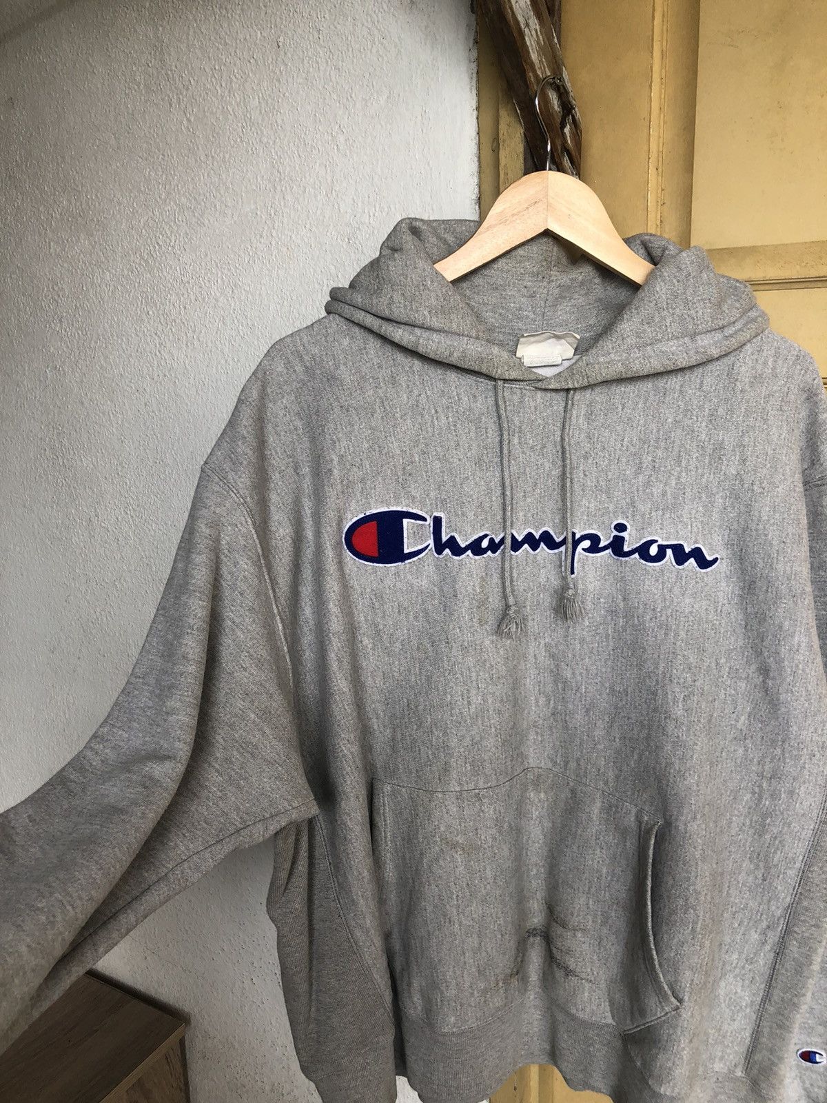Champion Vintage Champion Reverse Weave Big Logo Oversize Hoodie Size US XL / EU 56 / 4 - 13 Thumbnail