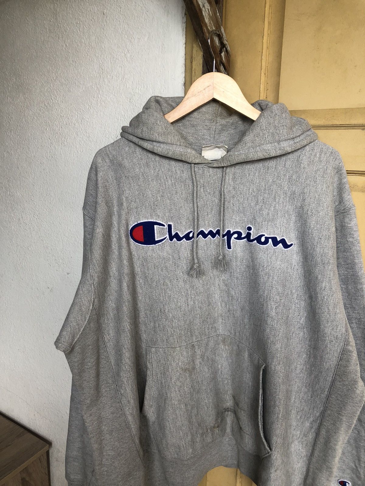 Champion Vintage Champion Reverse Weave Big Logo Oversize Hoodie Size US XL / EU 56 / 4 - 16 Thumbnail