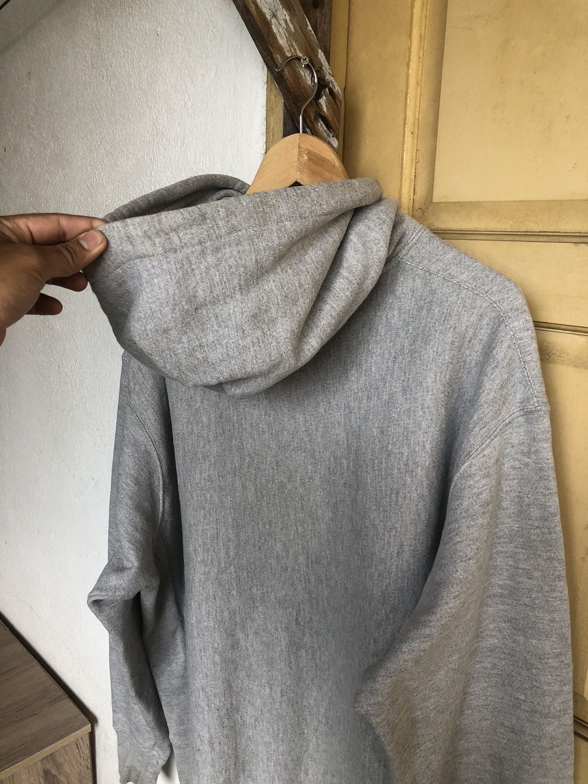 Champion Vintage Champion Reverse Weave Big Logo Oversize Hoodie Size US XL / EU 56 / 4 - 20 Thumbnail