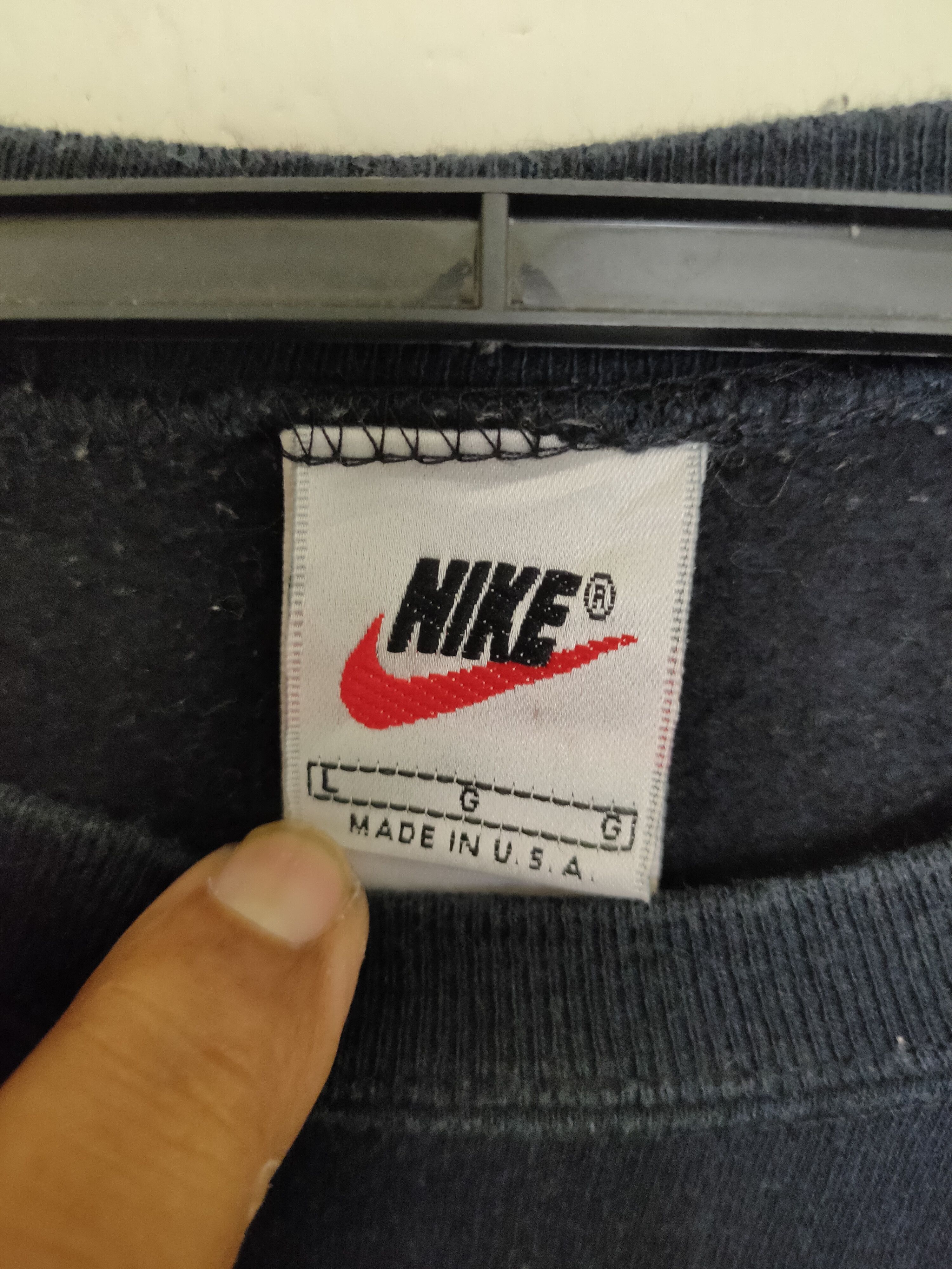 Nike Vintage Nike Sun Faded Sweatshirt #21100101 Size US L / EU 52-54 / 3 - 4 Thumbnail