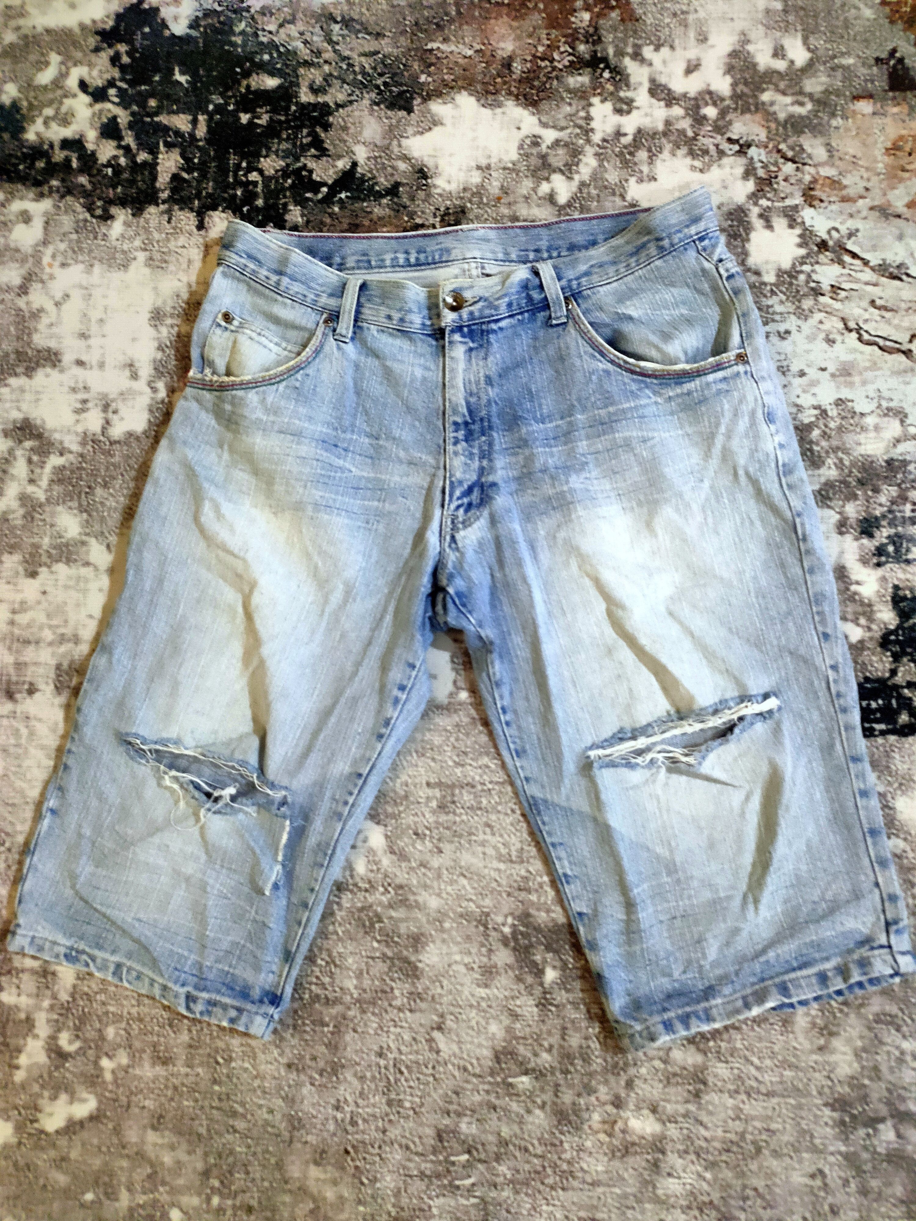Distressed Thrashed Short Jeans #22022203