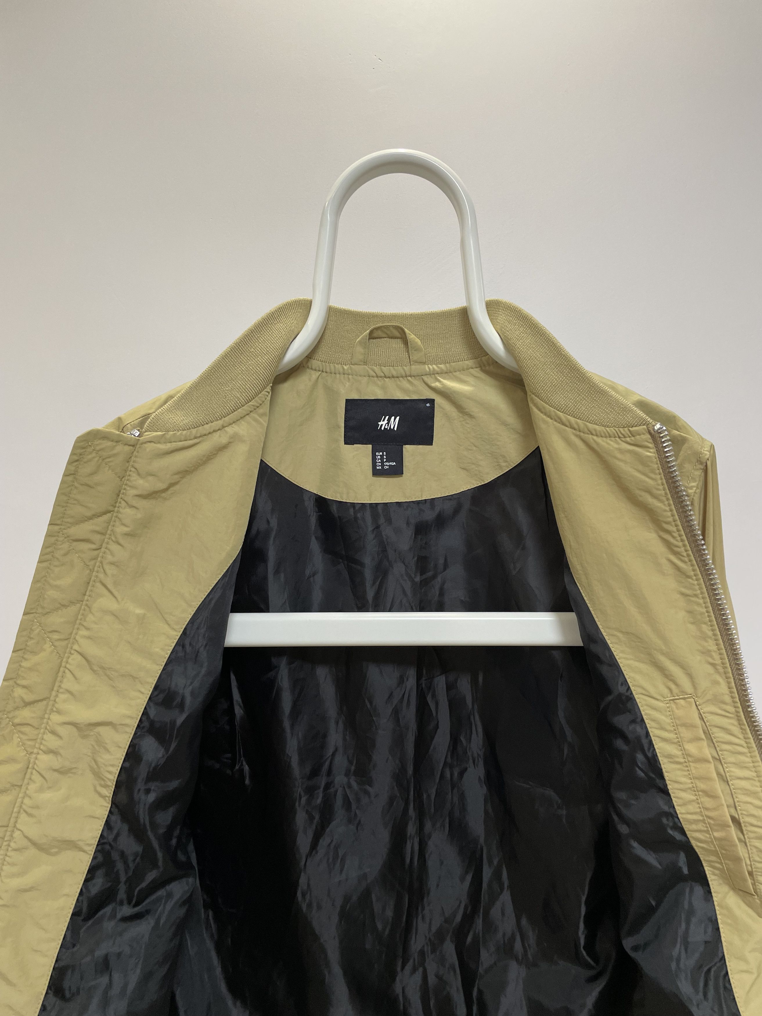 H&M × The Weeknd XO THE WEEKND x H&M Bomber Jacket Varsity Big Logo Rare OVO Size US S / EU 44-46 / 1 - 10 Thumbnail