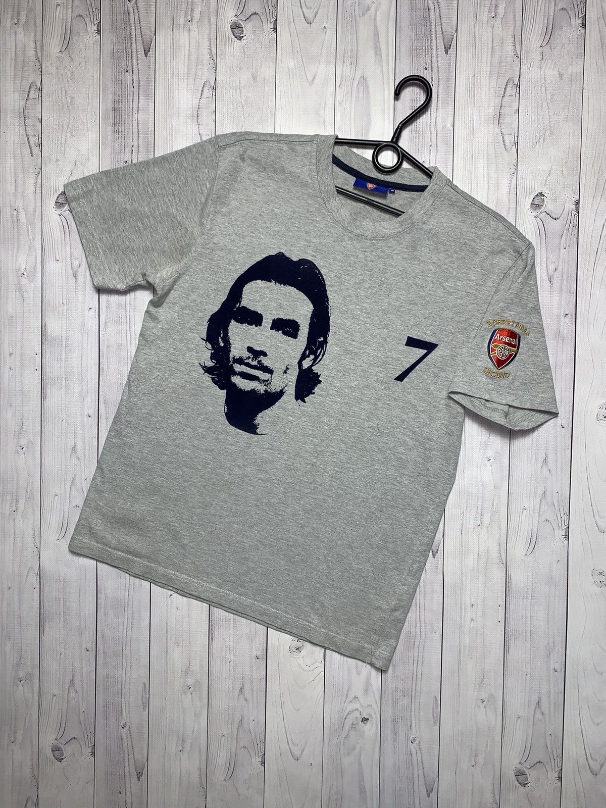 Vintage Arsenal soccer jersey Pires 7 logo size M