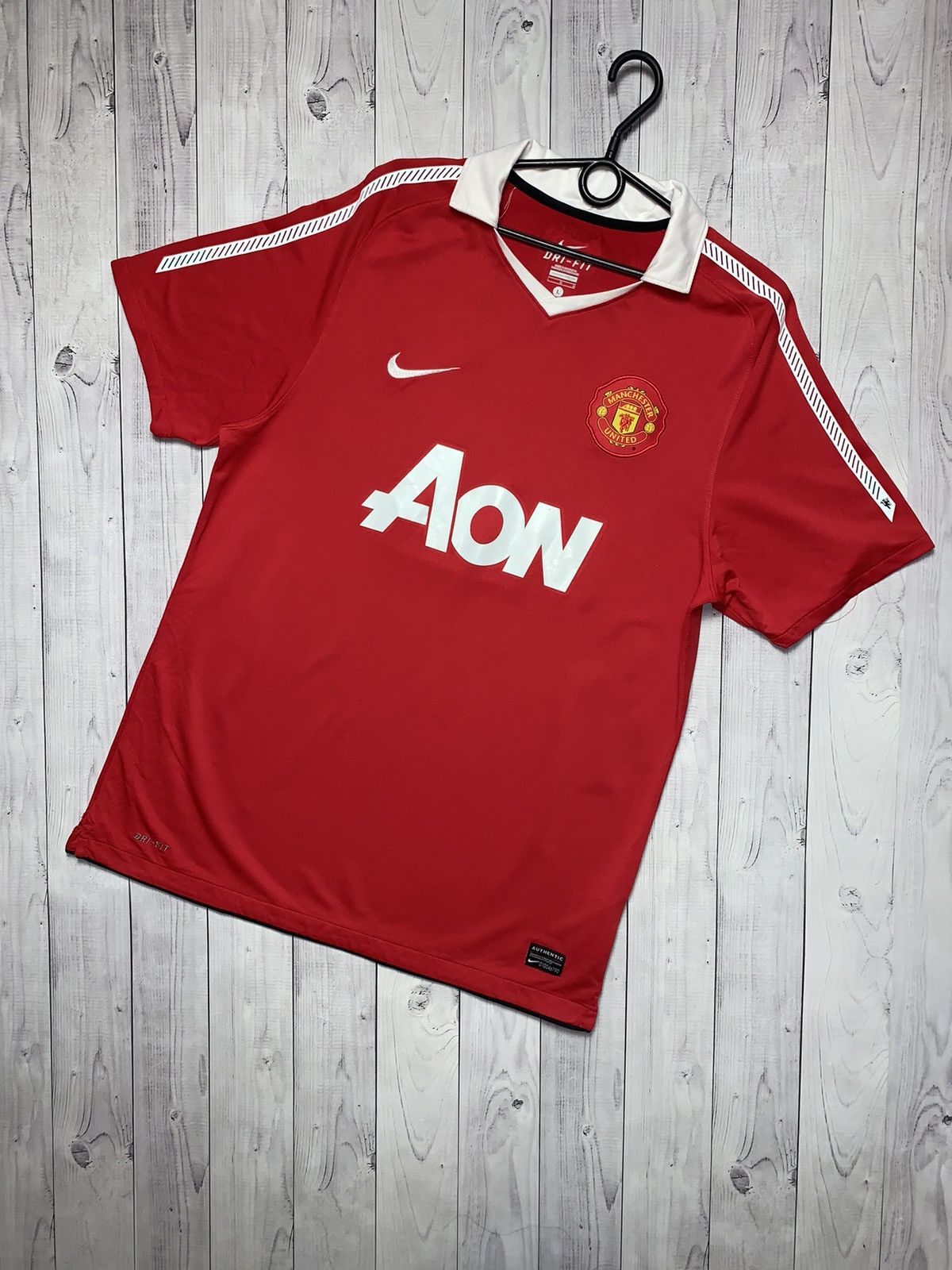 Nike Vintage soccer jersey Manchester United Nike size L Grailed