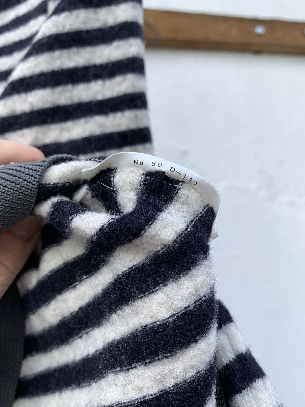 Comme des Garcons Archive Comme Des Garcons Striped Wool Crop Top Sweater Size M / US 6-8 / IT 42-44 - 6 Thumbnail