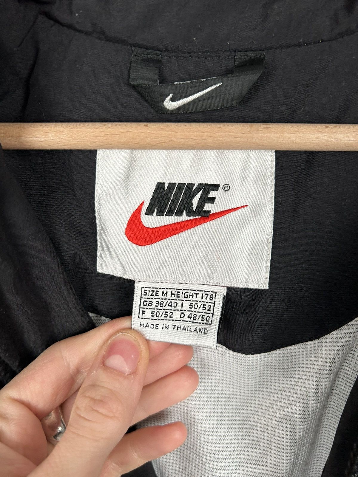 Nike Vintage Nike 90s Big Swoosh Logo Streetwear Retro Size US M / EU 48-50 / 2 - 8 Thumbnail