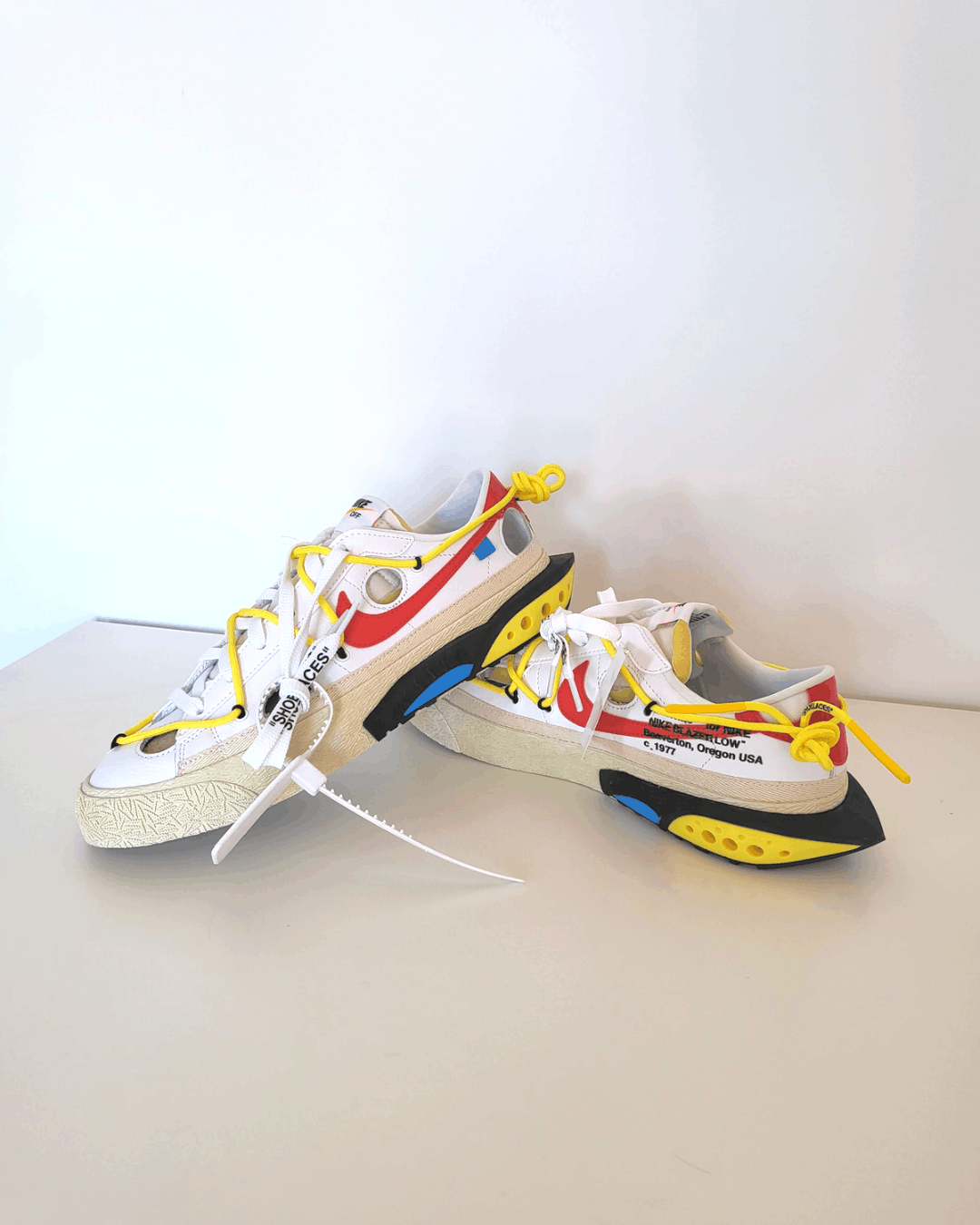 Nike × Off-White Blazer Low Off White designed by VIRGIL ABLOH Size US 9 / EU 42 - 4 Thumbnail