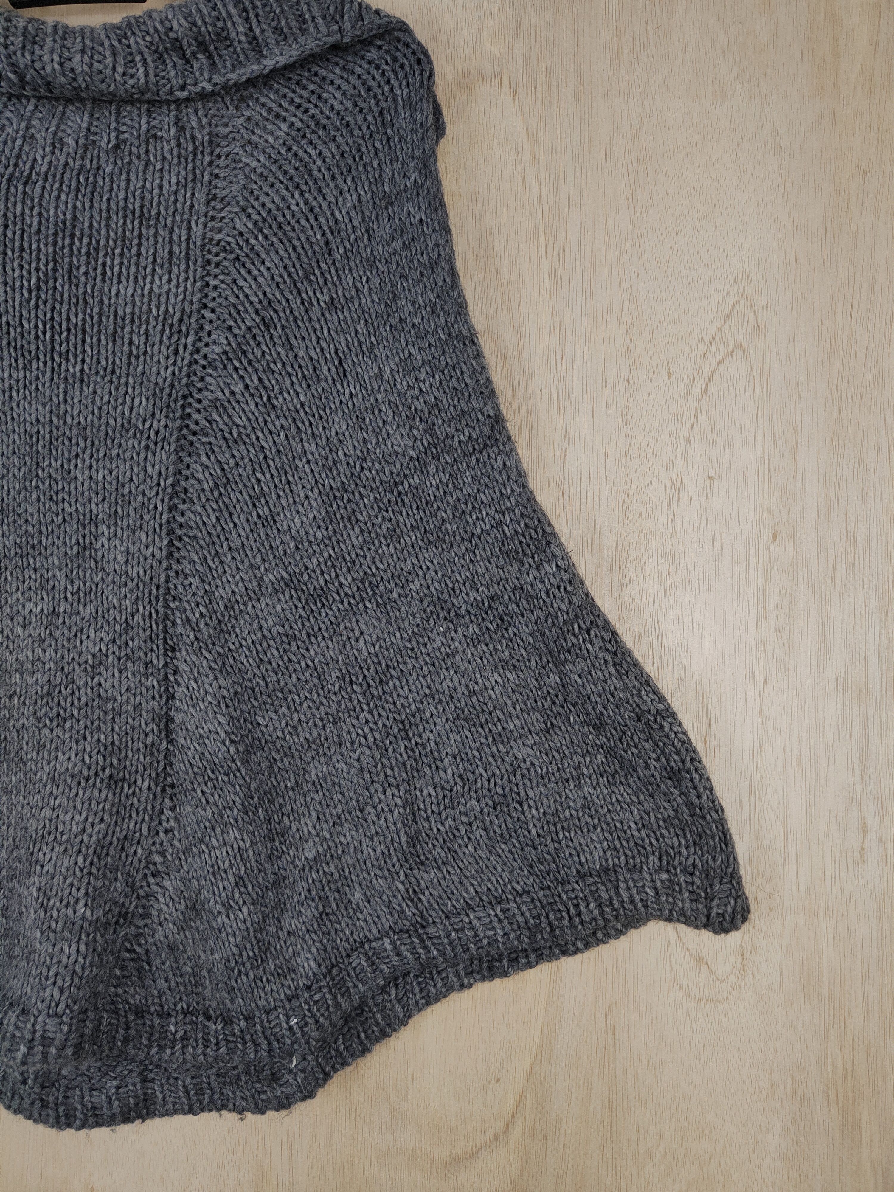 Aran Isles Knitwear Cato Italy designer Gray Knitwear mohair cloak capes #S305 Size US M / EU 48-50 / 2 - 7 Thumbnail