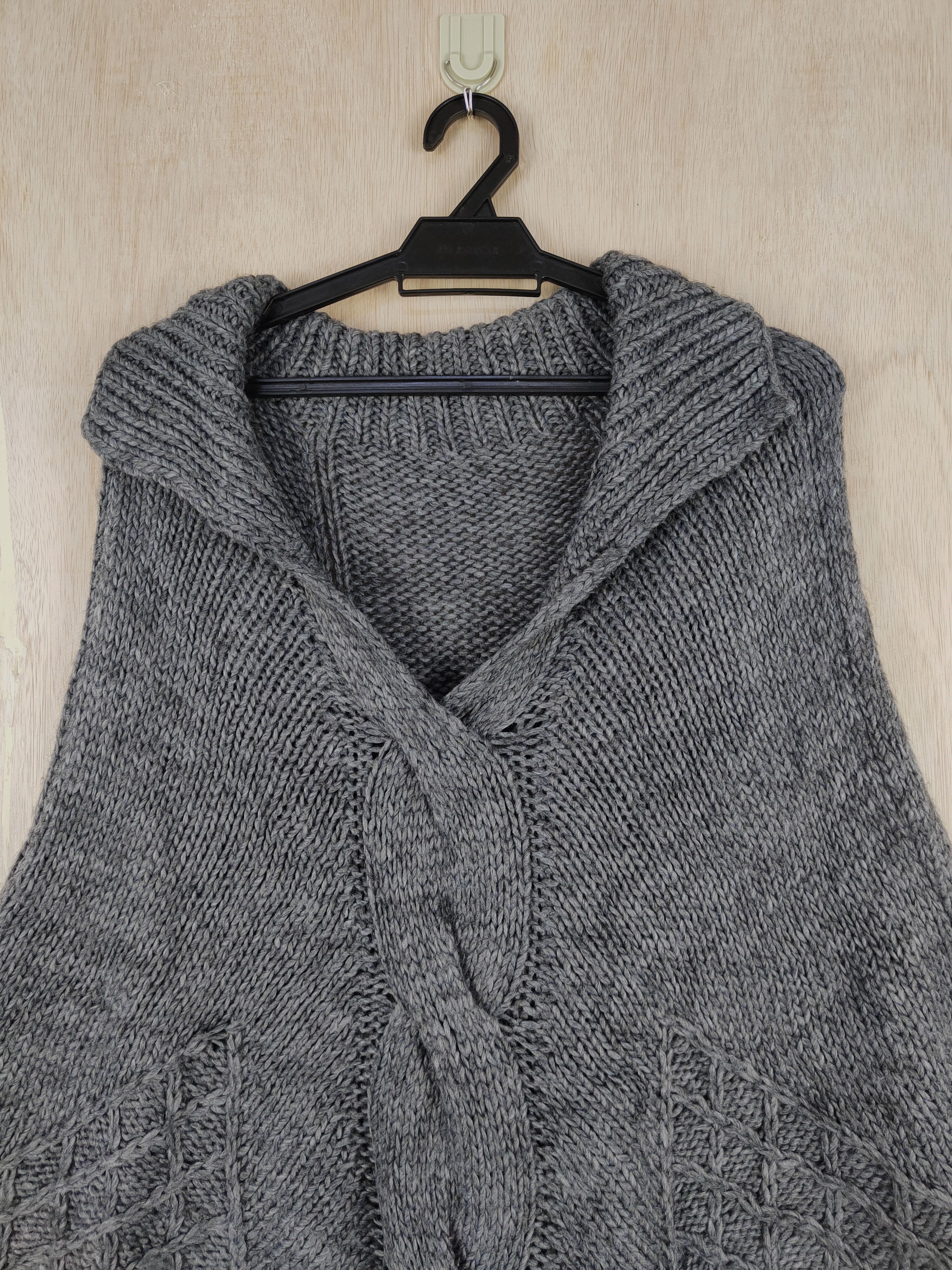 Aran Isles Knitwear Cato Italy designer Gray Knitwear mohair cloak capes #S305 Size US M / EU 48-50 / 2 - 2 Thumbnail