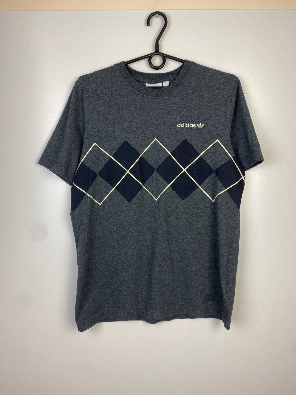Adidas × Vintage Adidas vintage t-shirt size S Size US S / EU 44-46 / 1 - 1 Thumbnail