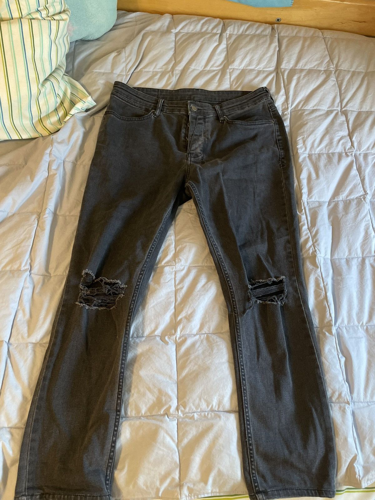 Ksubi grey denim knee blowouts