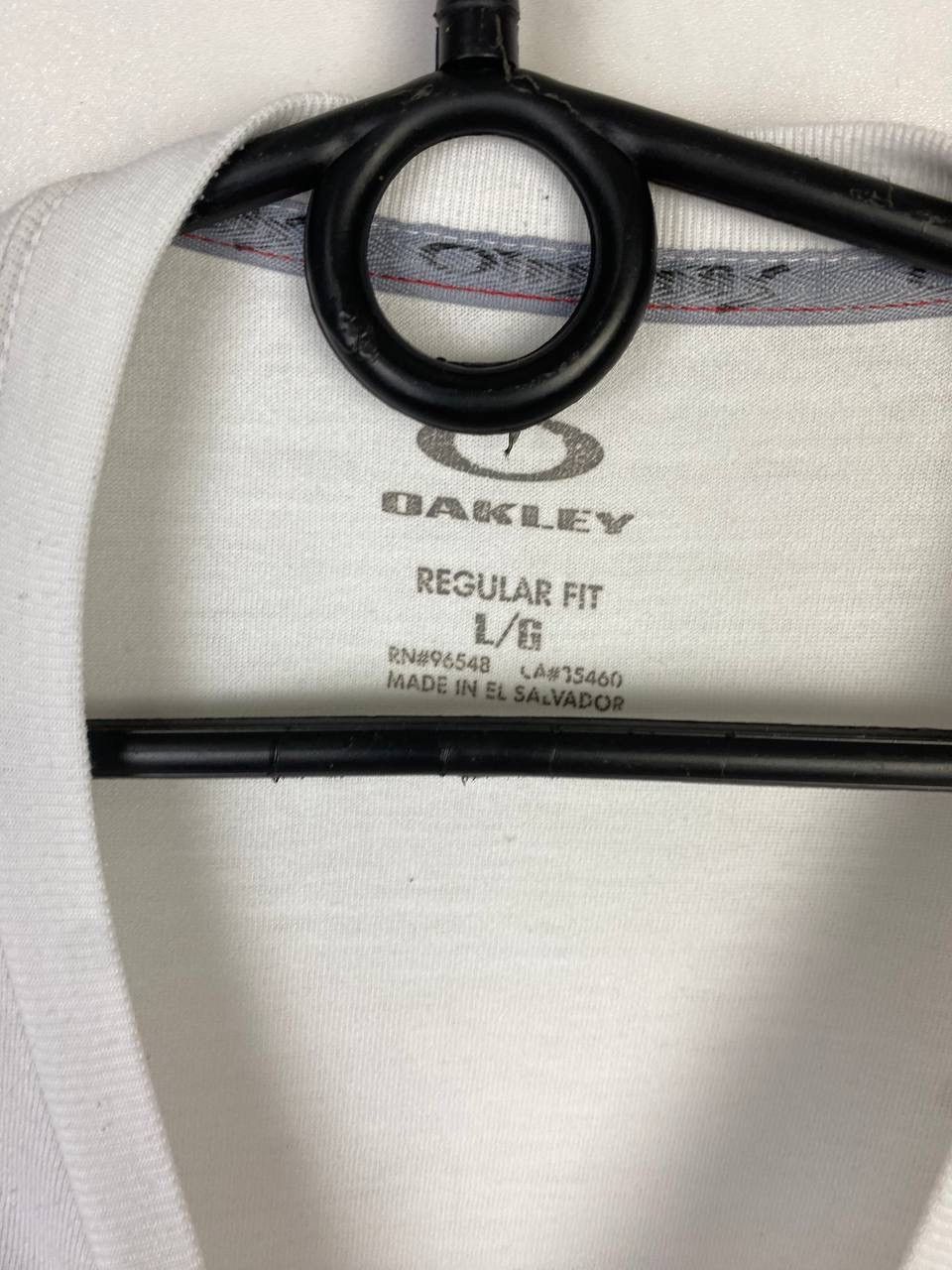 Vintage Oakley vintage t-shirt size L Size US L / EU 52-54 / 3 - 3 Thumbnail