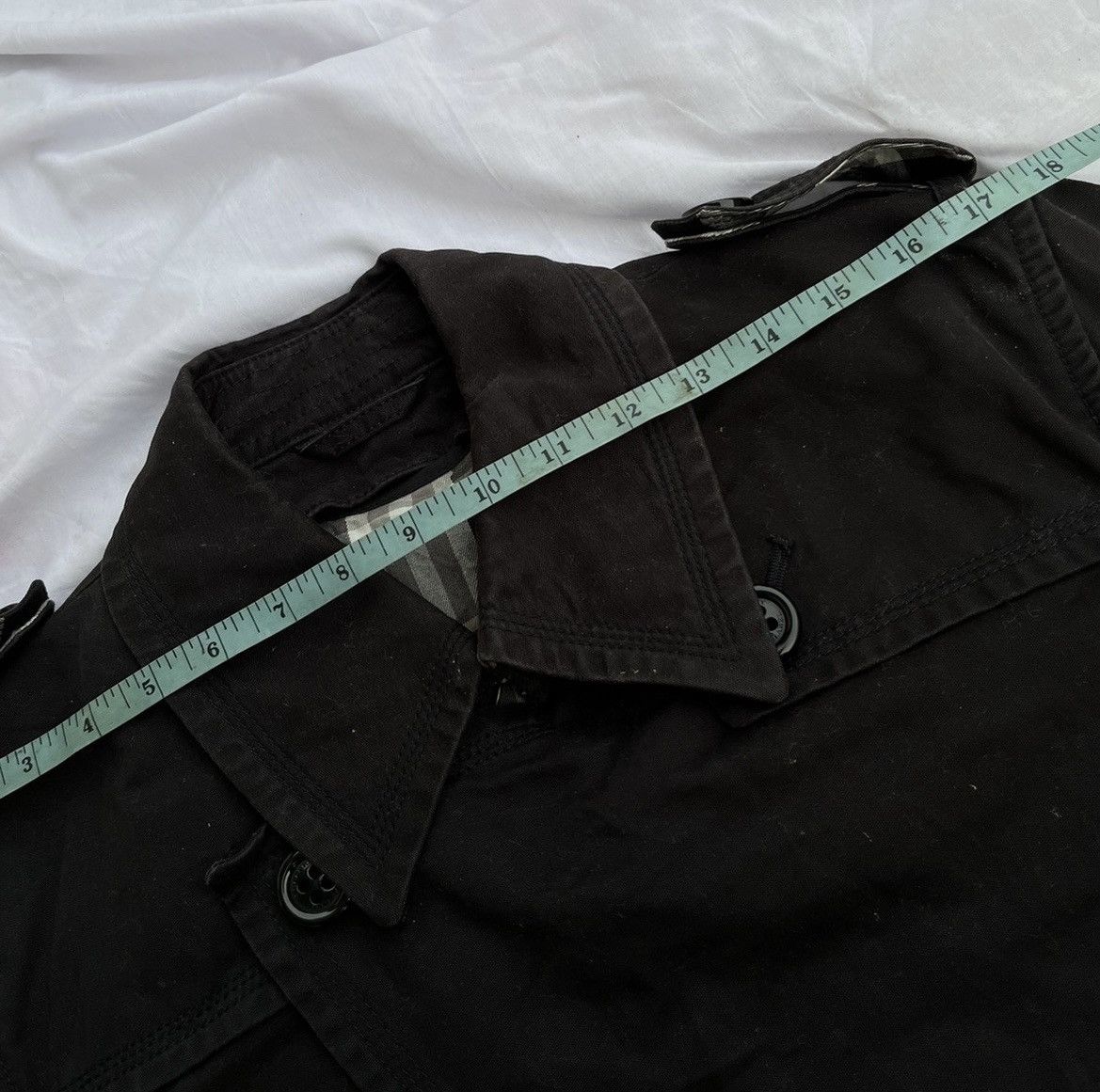 Burberry (A68). BURBERRY BLUE LABEL HYPEBEAST BELT JACKET Size S / US 4 / IT 40 - 14 Thumbnail