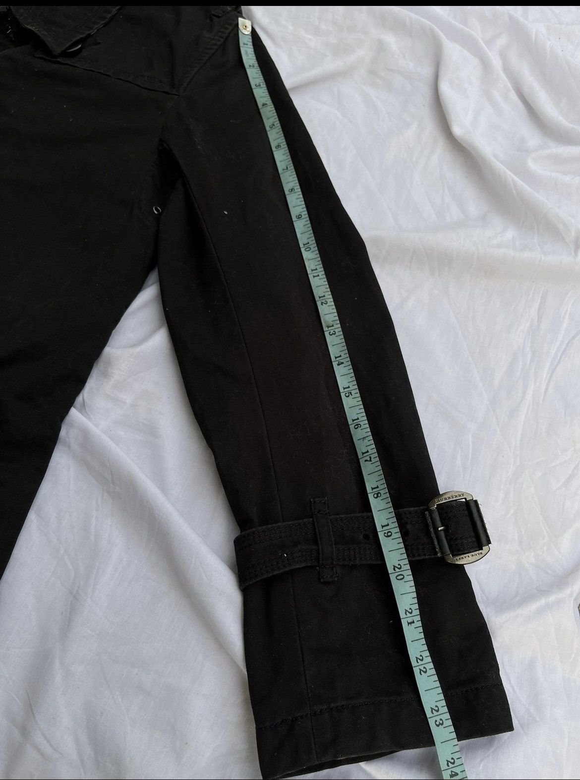 Burberry (A68). BURBERRY BLUE LABEL HYPEBEAST BELT JACKET Size S / US 4 / IT 40 - 15 Thumbnail