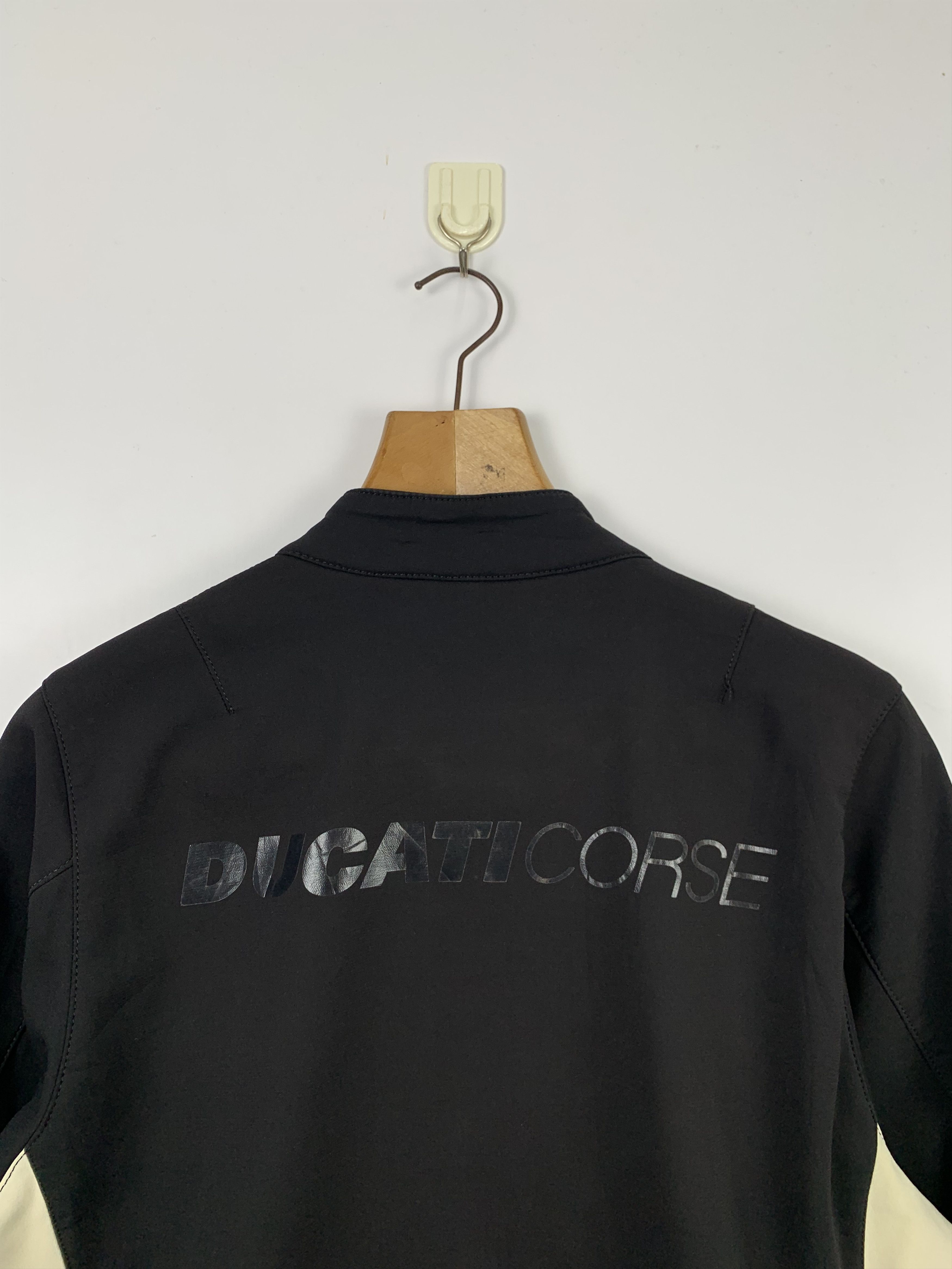 Ducati Vintage DUCATI Corse Racing Motorcycle Jacket J0586 Size US S / EU 44-46 / 1 - 19 Thumbnail
