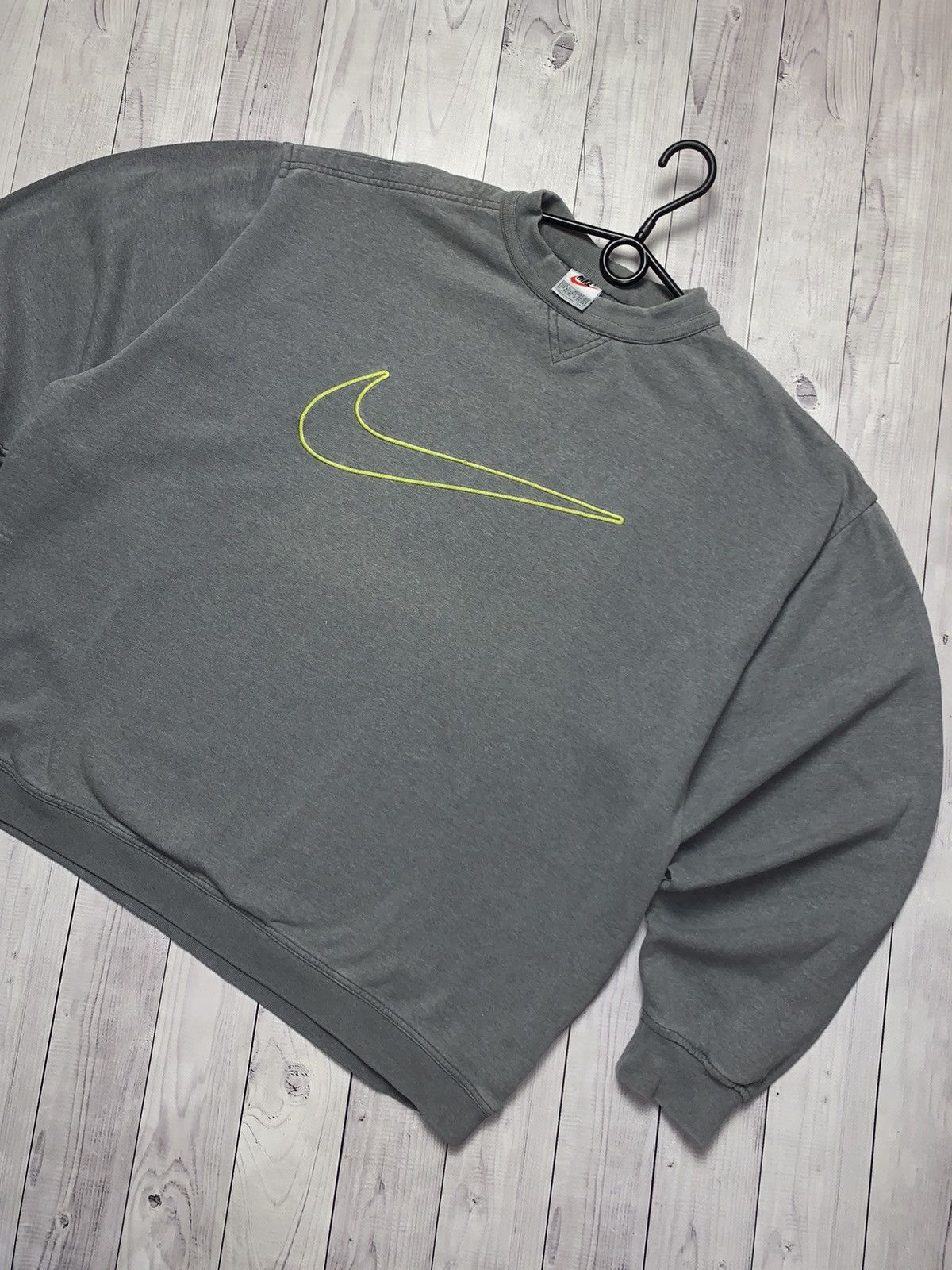 Nike × Vintage Vintage Nike sweatshirt big logo swoosh size L Size US L / EU 52-54 / 3 - 2 Thumbnail