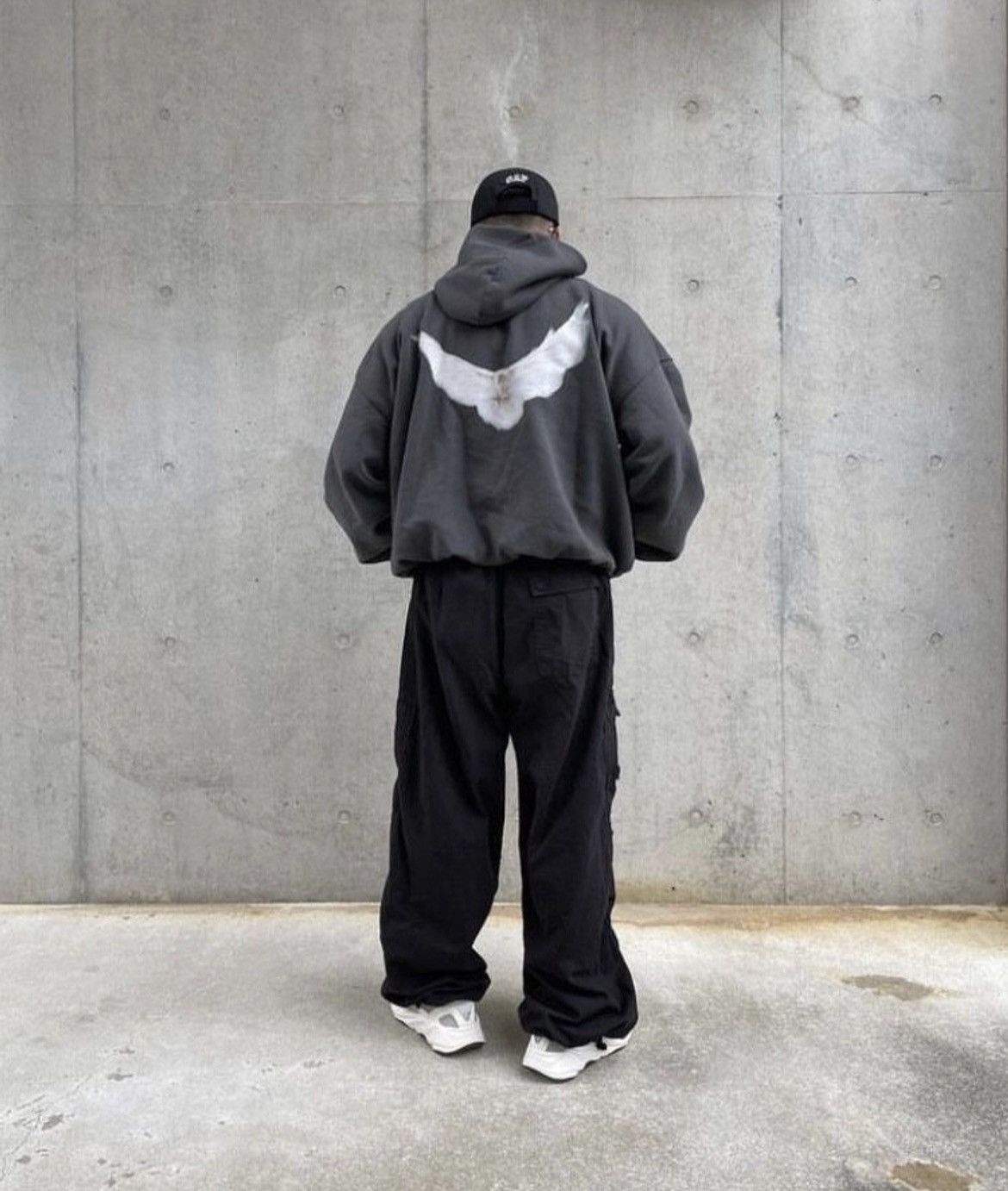 YEEZY GAP BY BALENCIAGA DOVE HOODIE 手っ取り早かっ XS