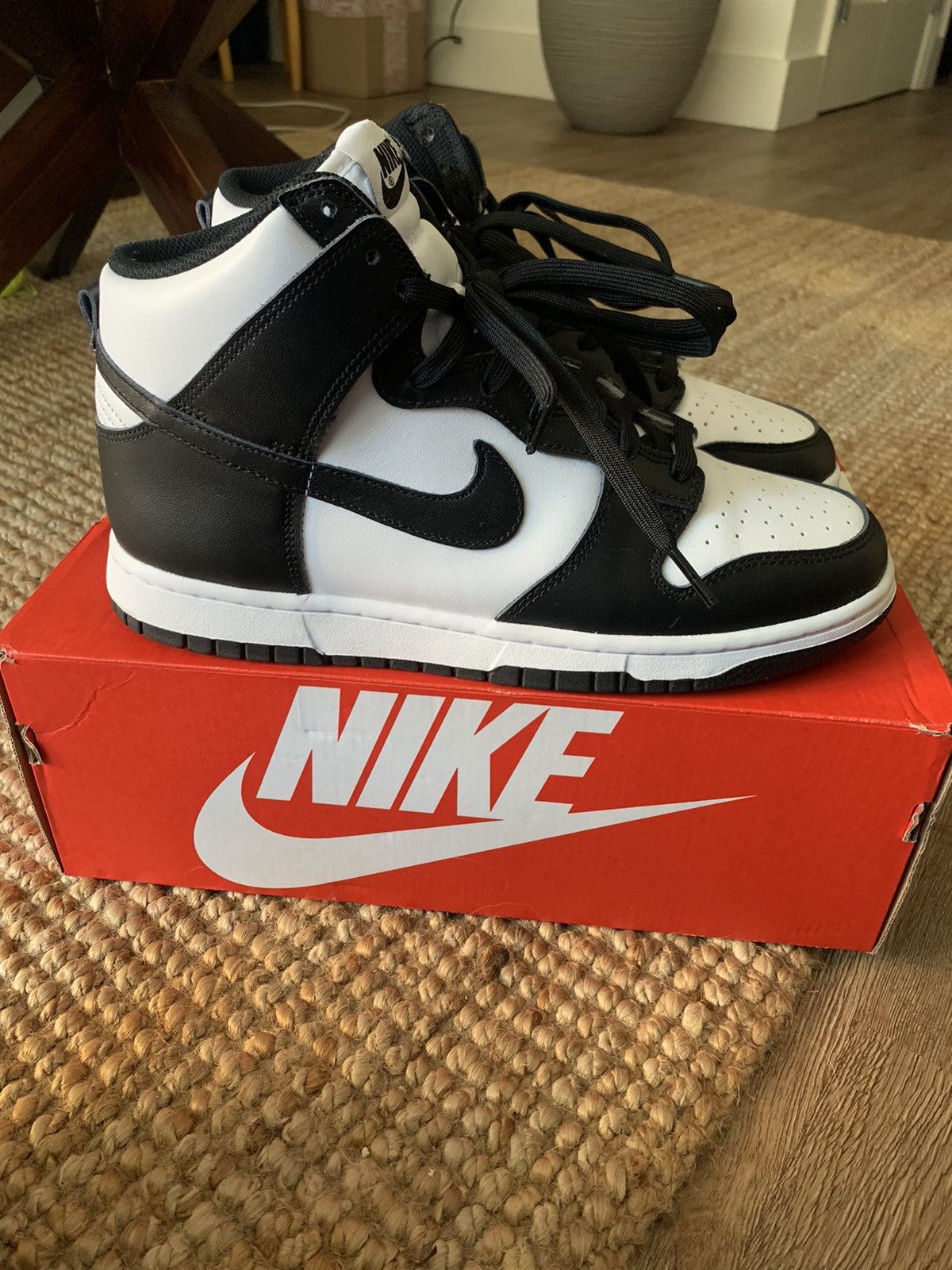 Nike Nike Dunk Hi Retro *Panda* size 9.5 Size US 9.5 / EU 42-43 - 1 Thumbnail