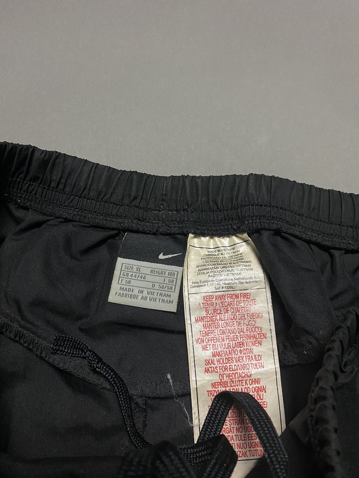Nike × Vintage Nike vintage black track pants parachute small swoosh 2000s Size US 34 / EU 50 - 3 Thumbnail
