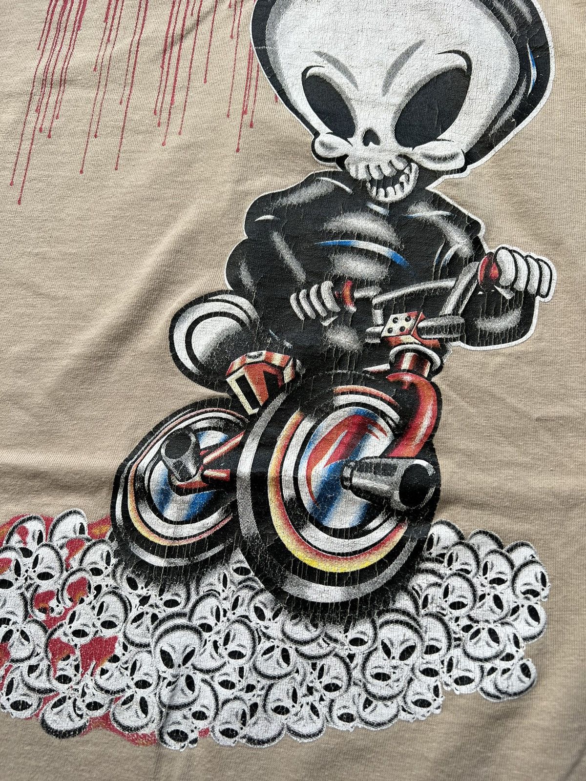 Rap Tees × Vintage BLIND Reaper Skateboards Vintage Tee Shirt Size US L / EU 52-54 / 3 - 1 Thumbnail