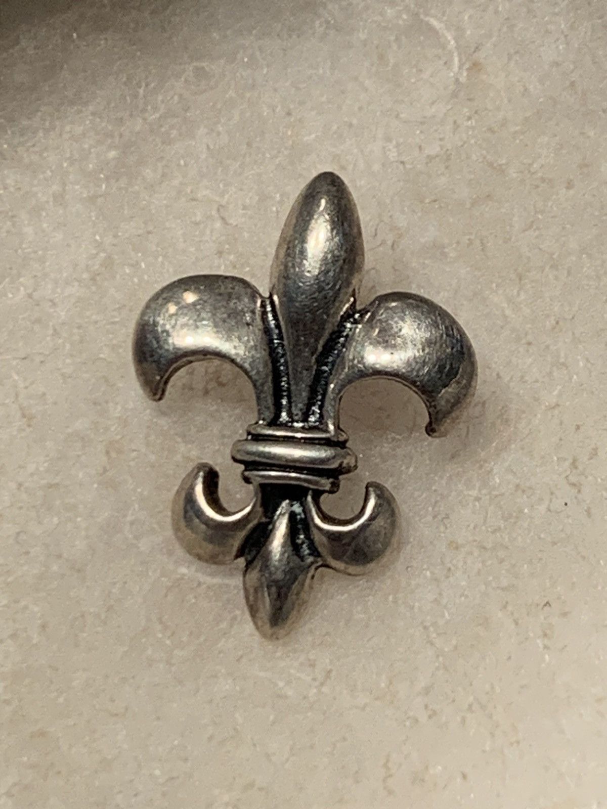 Jewelry × Sterling Silver × Vintage *RARE* Vintage Fleur De Lis Sterling Silver Earrings Size ONE SIZE - 7 Thumbnail