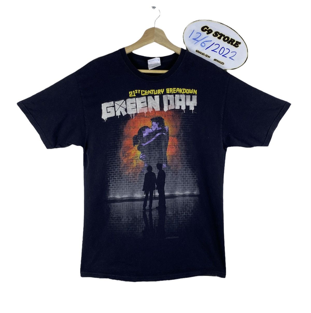 Band Tees OFFER 🔥 Vintage Greenday 21 Century Breakdown Album Tee Size US M / EU 48-50 / 2 - 1 Thumbnail