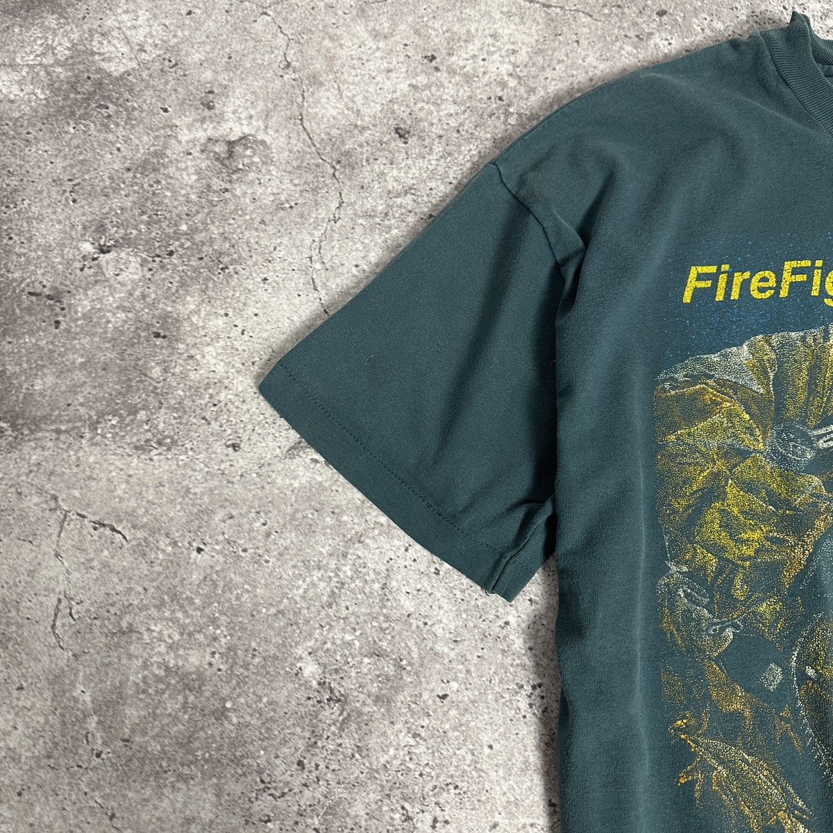 Vintage Vintage 90s FireFighter Graphic Tee Single rare Fireman Y2K Size US XL / EU 56 / 4 - 4 Thumbnail