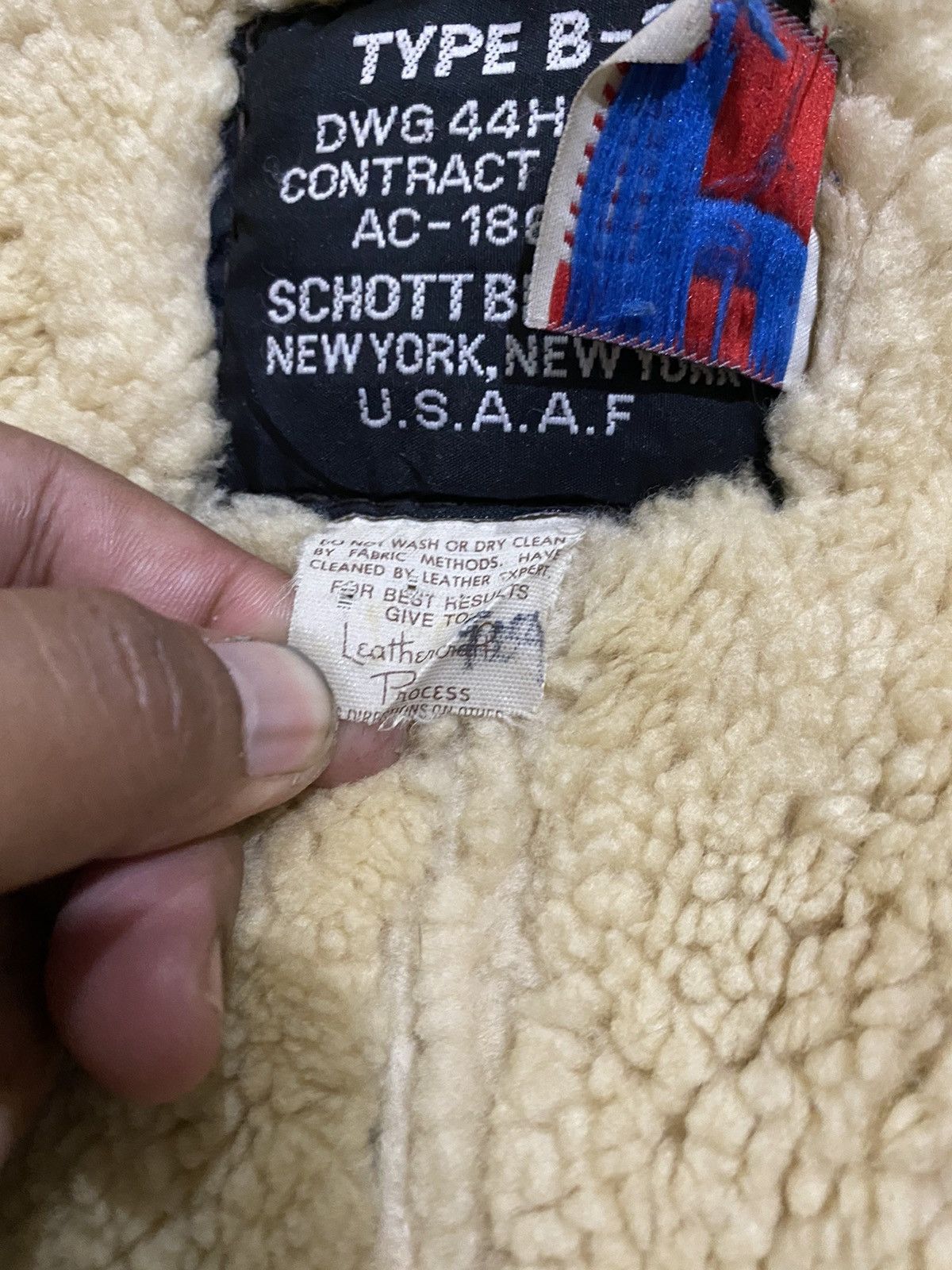 Schott B3 JACKET BY SCHOTT SHEEP SKIN MILITARY STYLE SHERPA Size US M / EU 48-50 / 2 - 6 Thumbnail