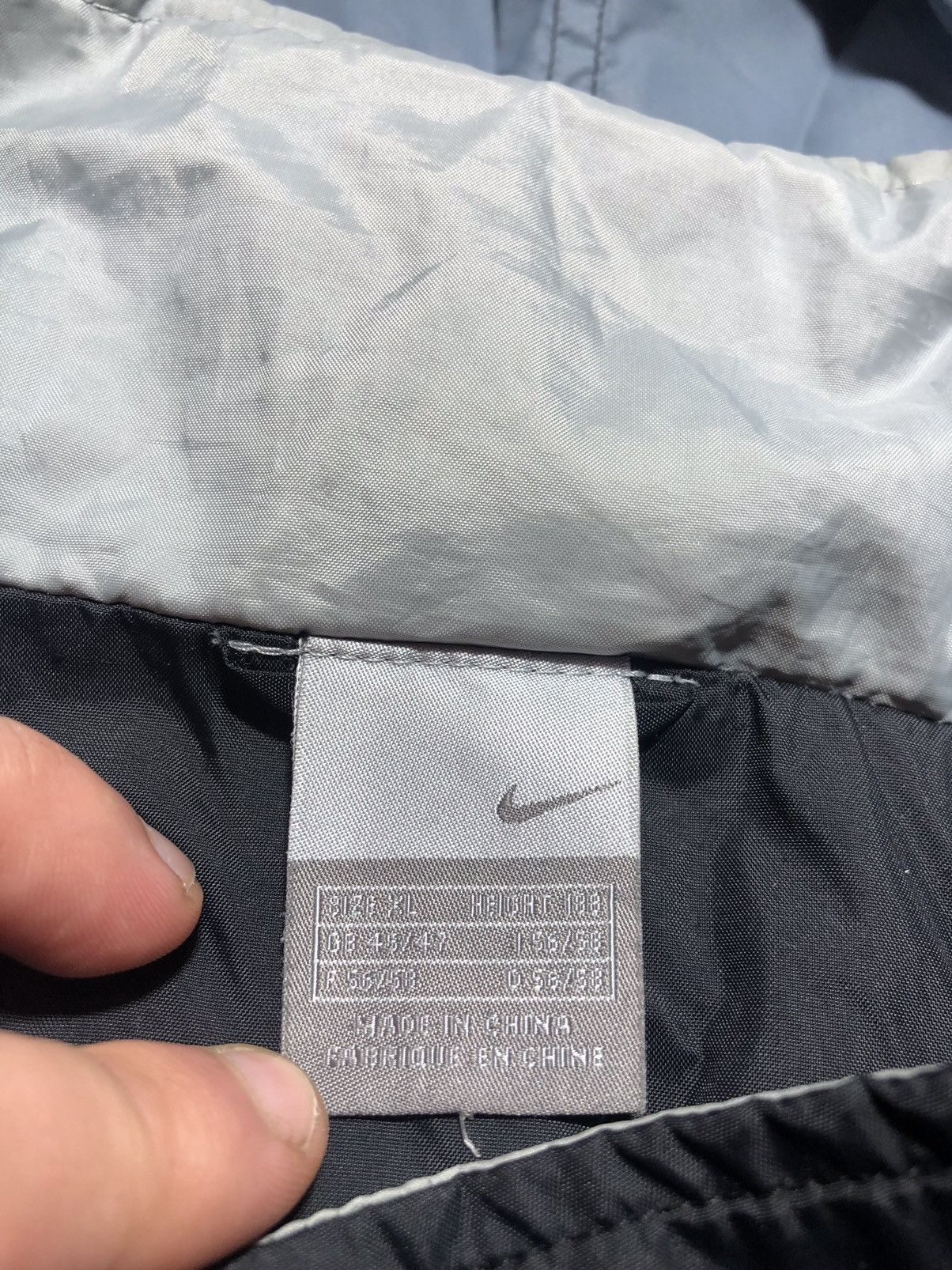 Vintage Nike Vintage Jacket With Hood Size US XL / EU 56 / 4 - 6 Thumbnail