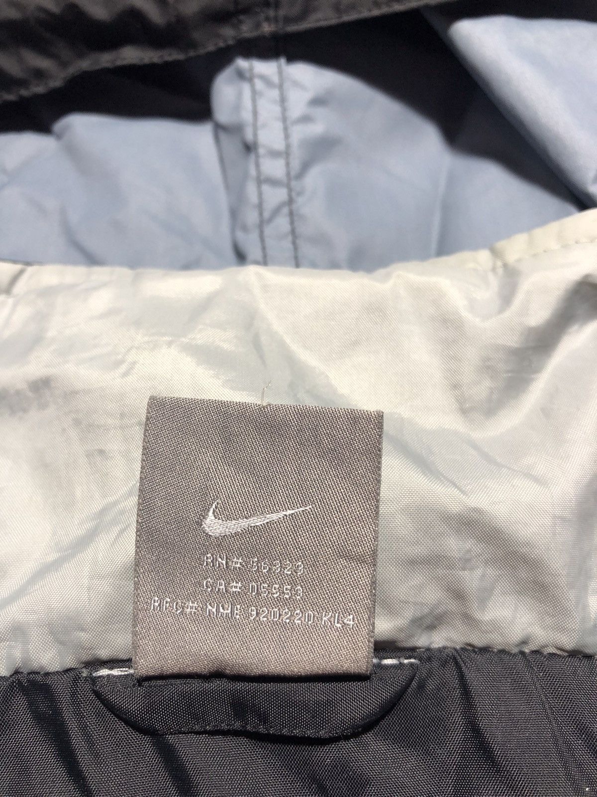 Vintage Nike Vintage Jacket With Hood Size US XL / EU 56 / 4 - 7 Thumbnail