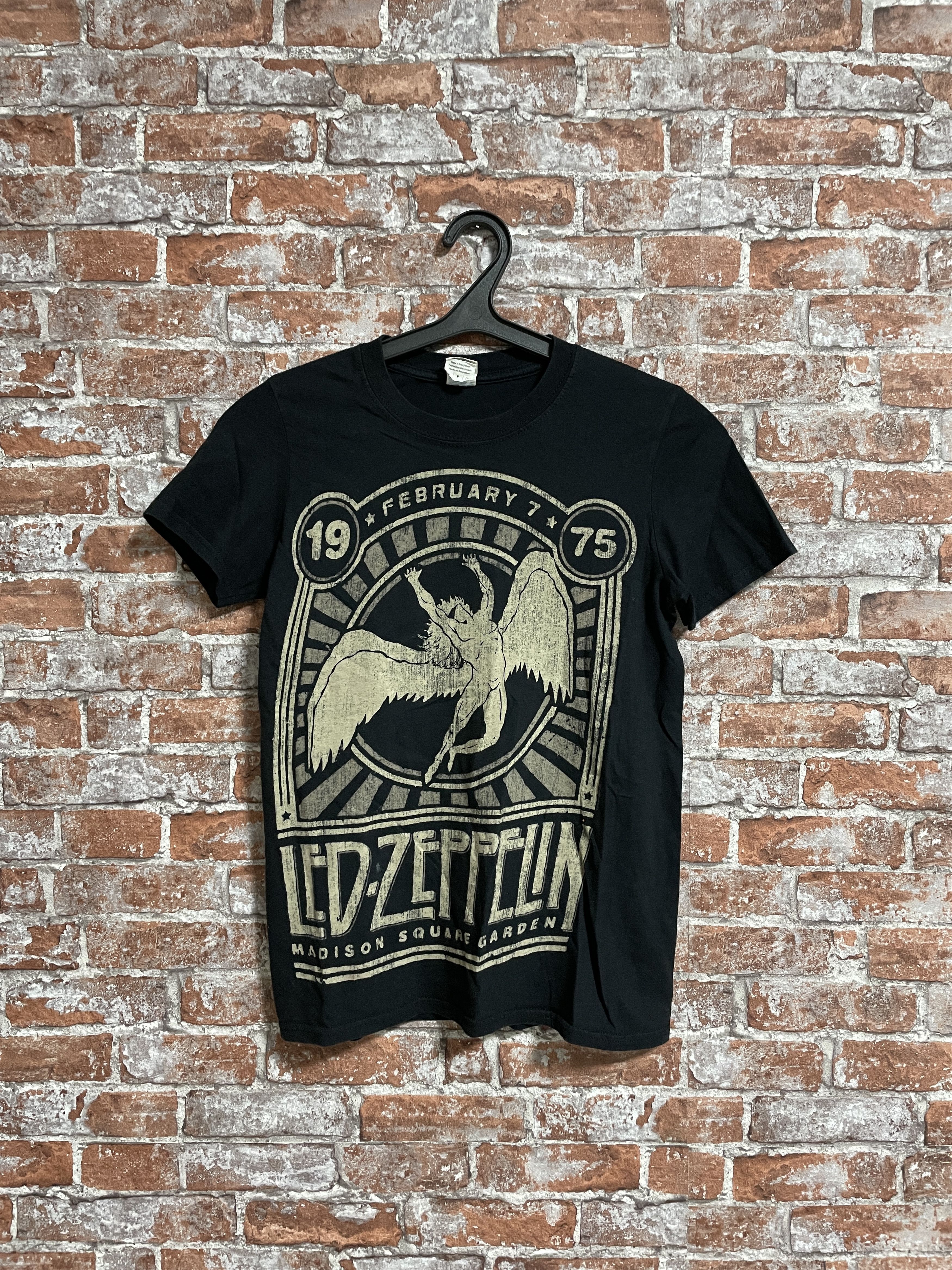 Band Tees Vintage 2000s Led Zeppelin Rock Band T-shirt Size US S / EU 44-46 / 1 - 1 Thumbnail