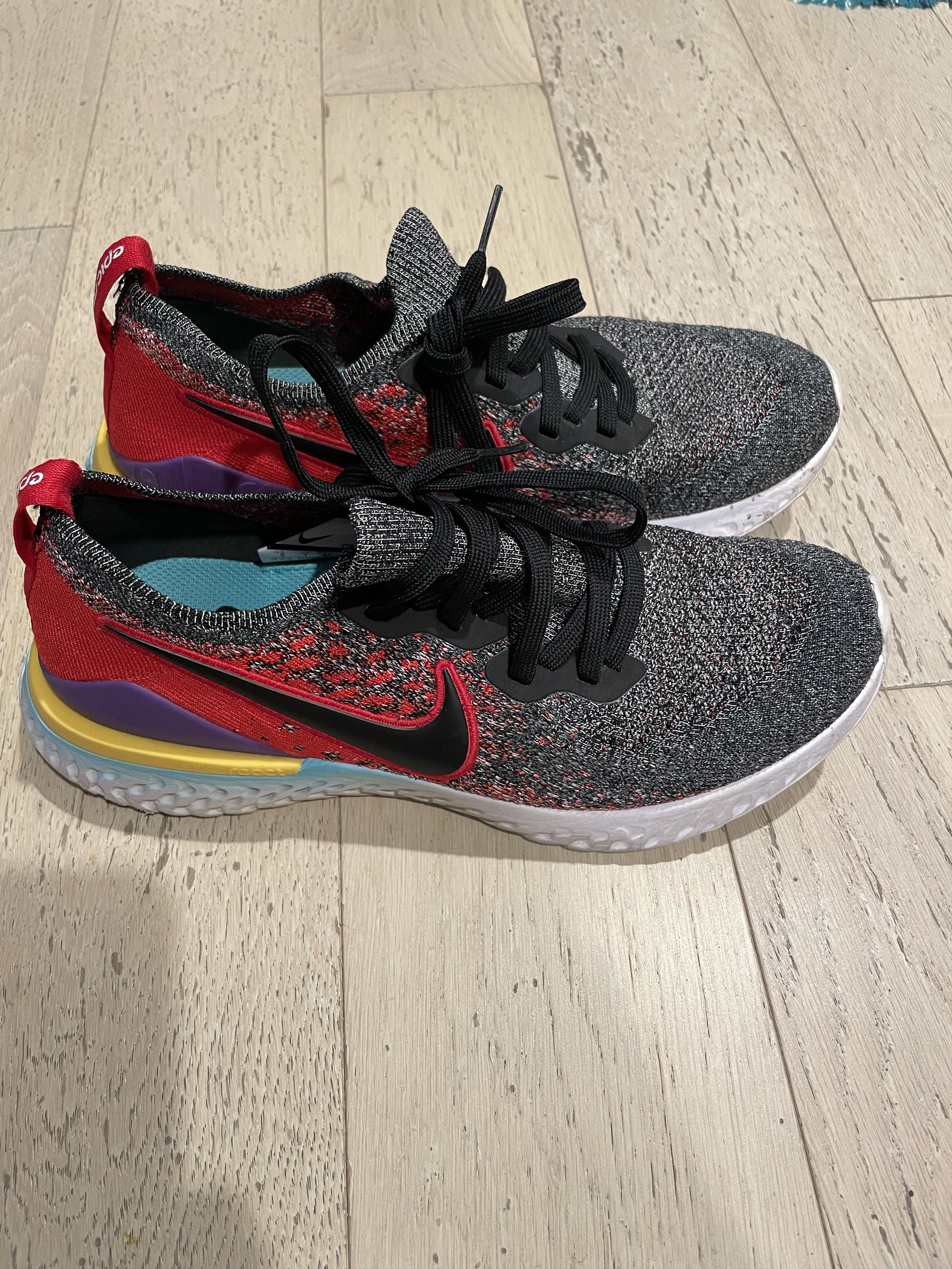 Nike Nike flyknit epic reacts Size US 8 / EU 41 - 1 Thumbnail