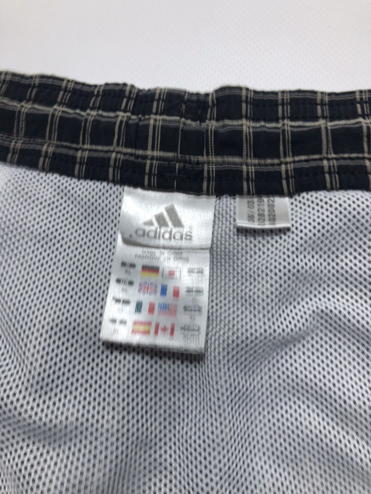 Vintage Adidas Vintage Plaid Shorts Size US 36 / EU 52 - 9 Thumbnail