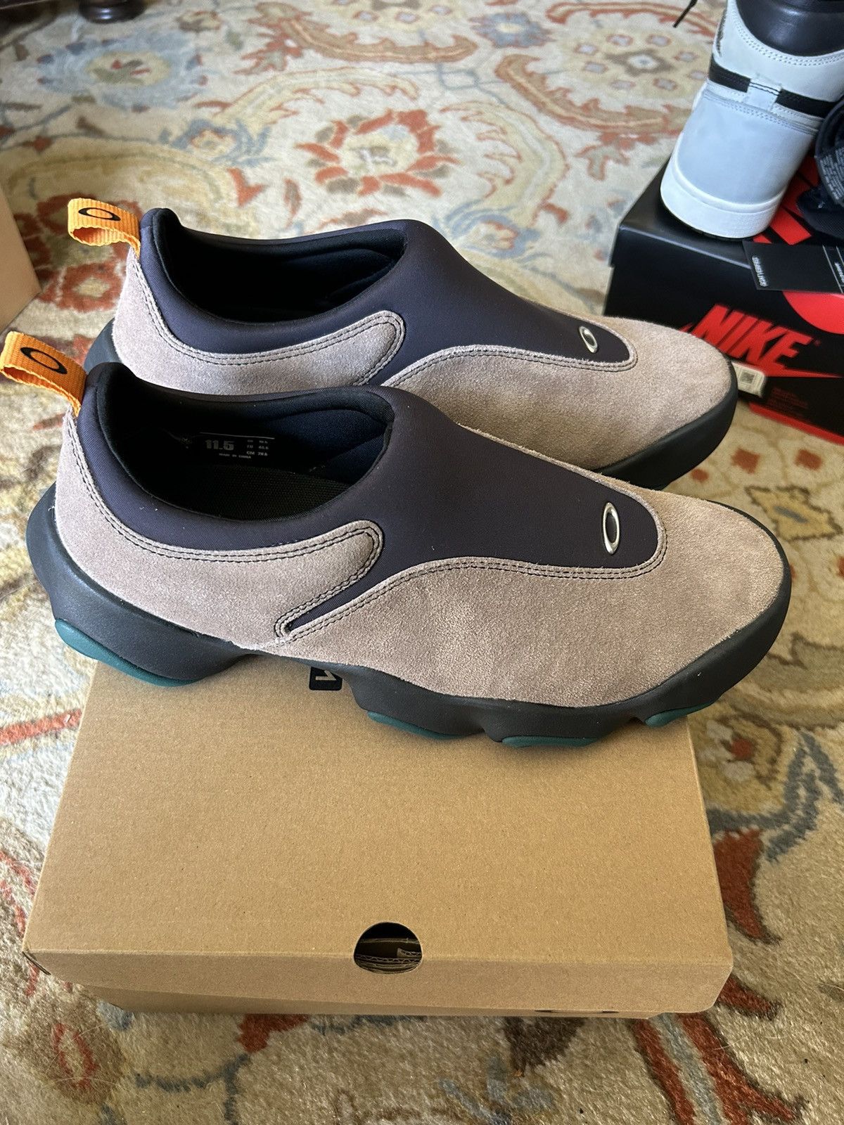 Brain Dead × Oakley OAKLEY X BRAIN DEAD FLESH SLIP ONS 11.5 M Size US 11.5 / EU 44-45 - 2 Thumbnail