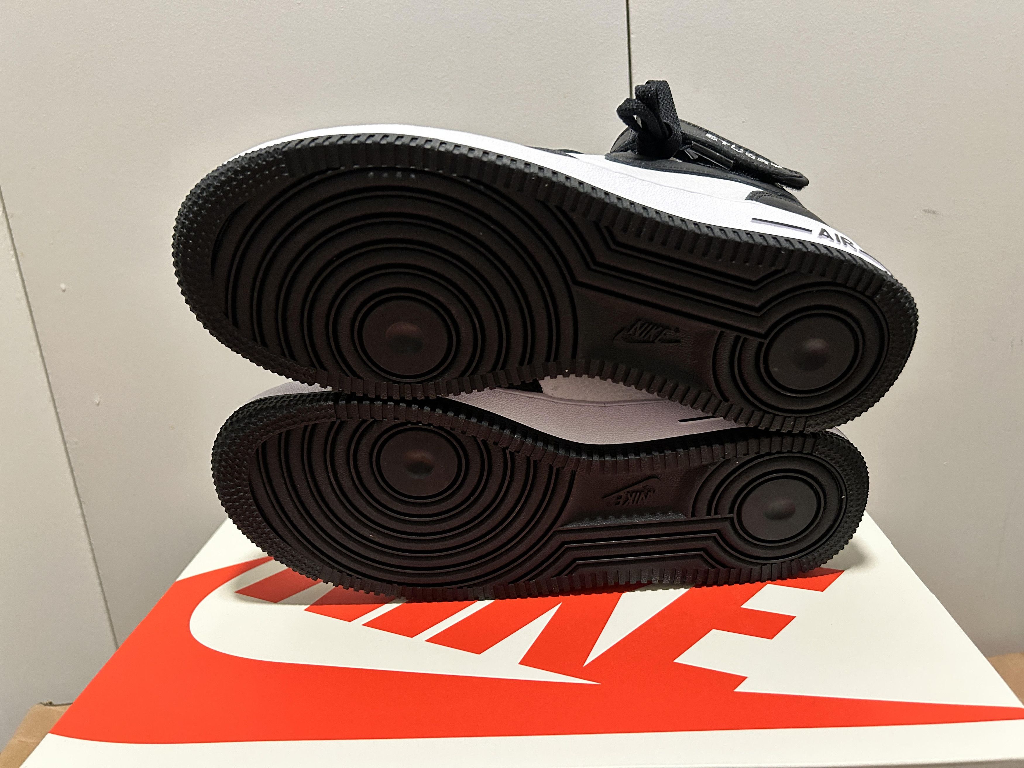 Nike × Stussy Nike Air Force 1 Mid x Stussy White Black 2022 Size US 6.5 / EU 39-40 - 3 Thumbnail