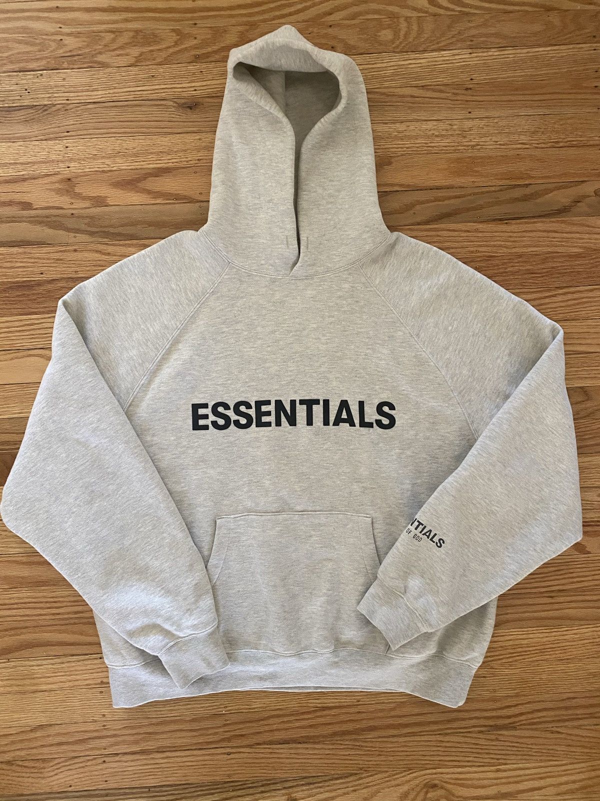 Essentials × Fear of God Fear of God Essentials Hoodie Oatmeal sz M Size US M / EU 48-50 / 2 - 1 Thumbnail