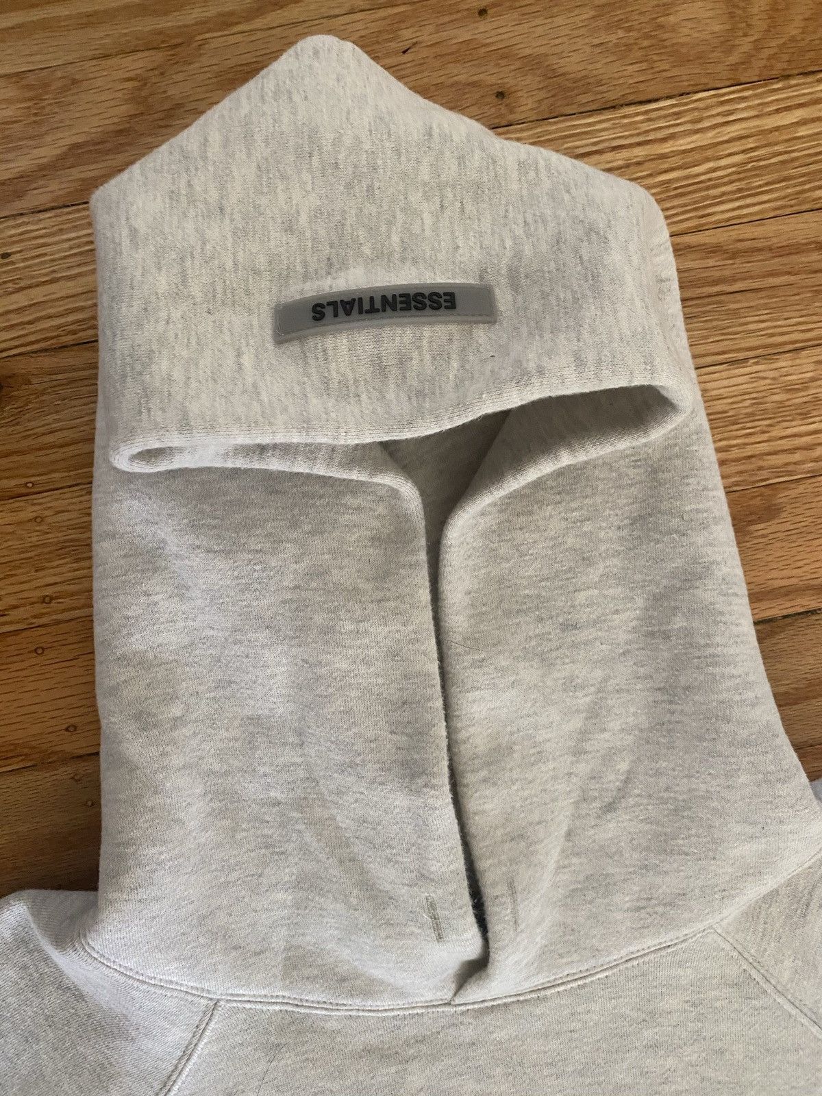 Essentials × Fear of God Fear of God Essentials Hoodie Oatmeal sz M Size US M / EU 48-50 / 2 - 5 Thumbnail