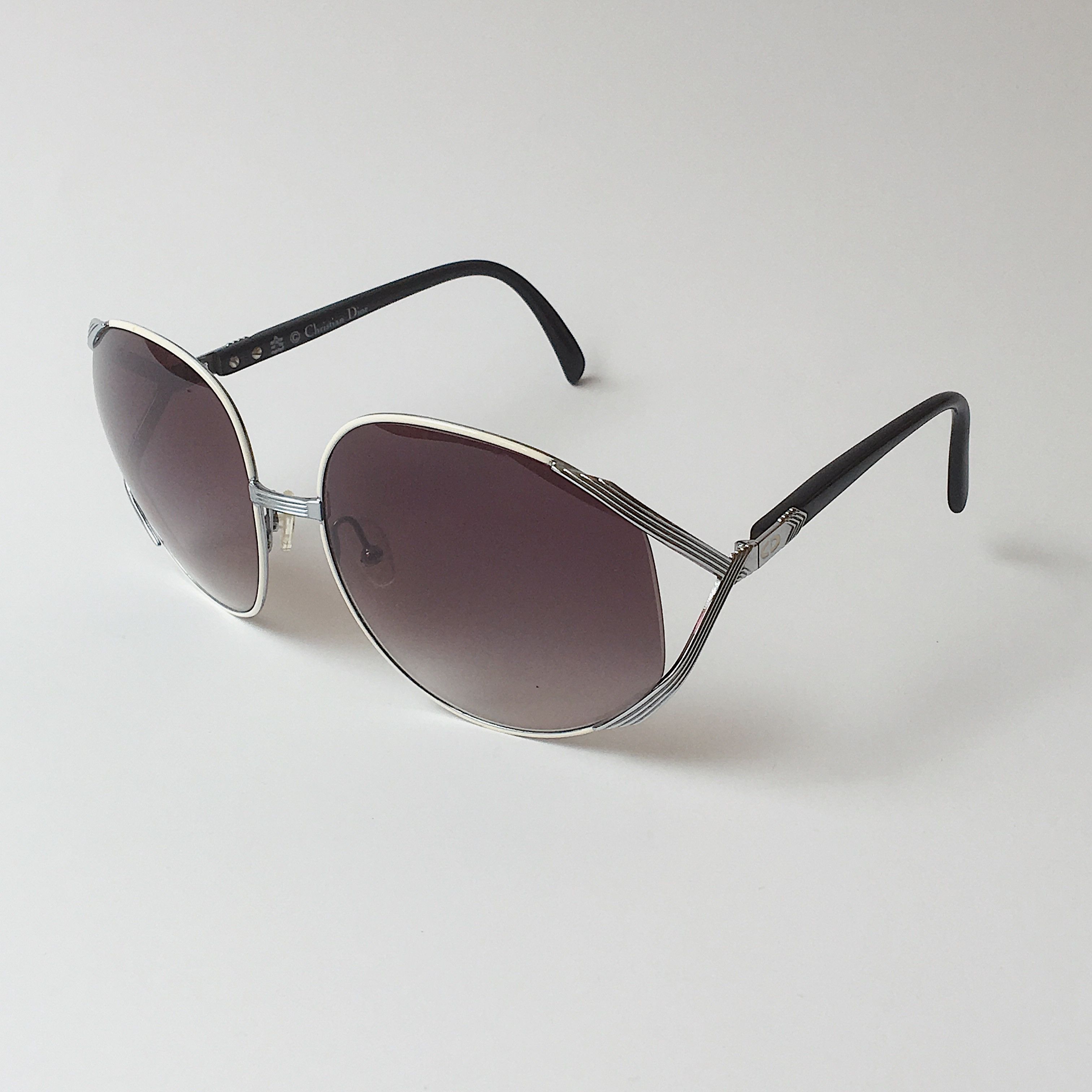 Dior Christian Dior Vintage Oval Sunglasses White/Silver 80s Size ONE SIZE - 2 Thumbnail
