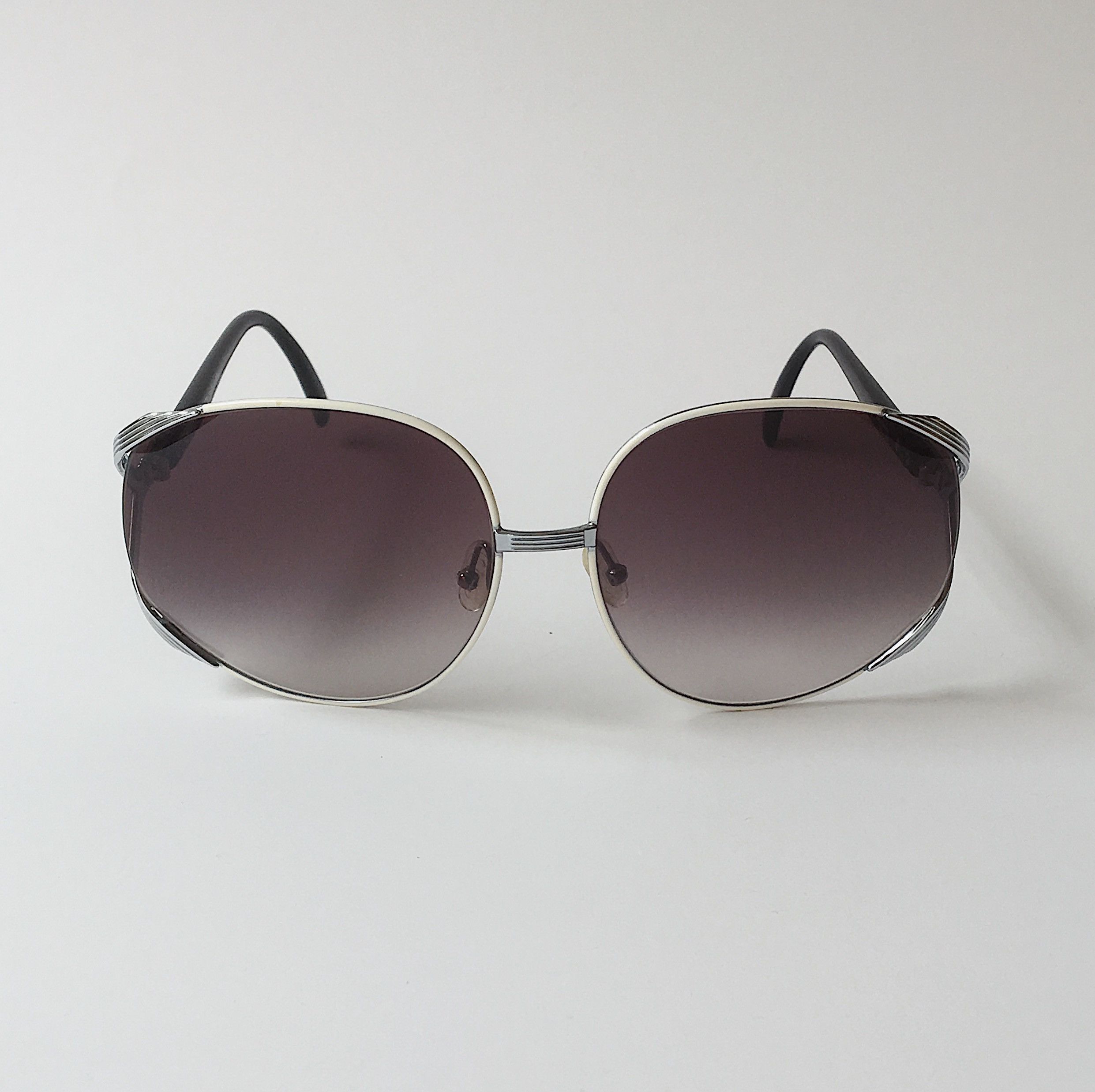 Dior Christian Dior Vintage Oval Sunglasses White/Silver 80s Size ONE SIZE - 3 Thumbnail