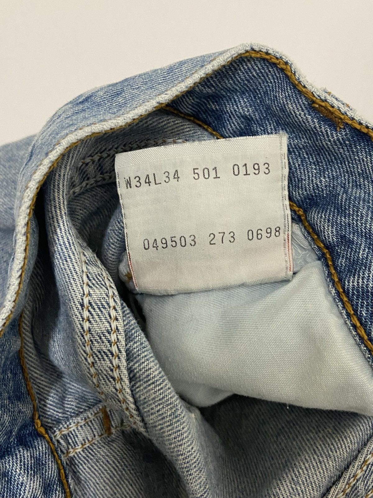Levi's × Levi's Vintage Clothing × Vintage Vintage 90s Levi’s 501 Light Wash Distressed Denim Size US 32 / EU 48 - 10 Thumbnail