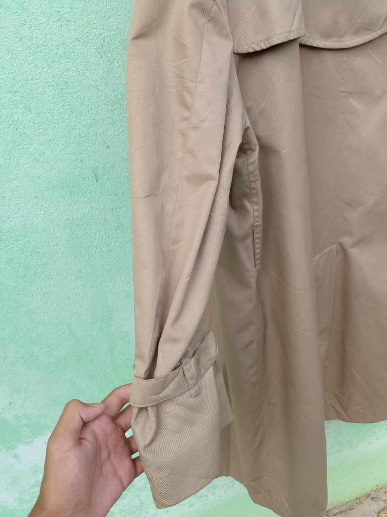 Burberry ICONICxHEAVY COATS BURBERRY x NOVA CHEAK. Size US L / EU 52-54 / 3 - 8 Thumbnail