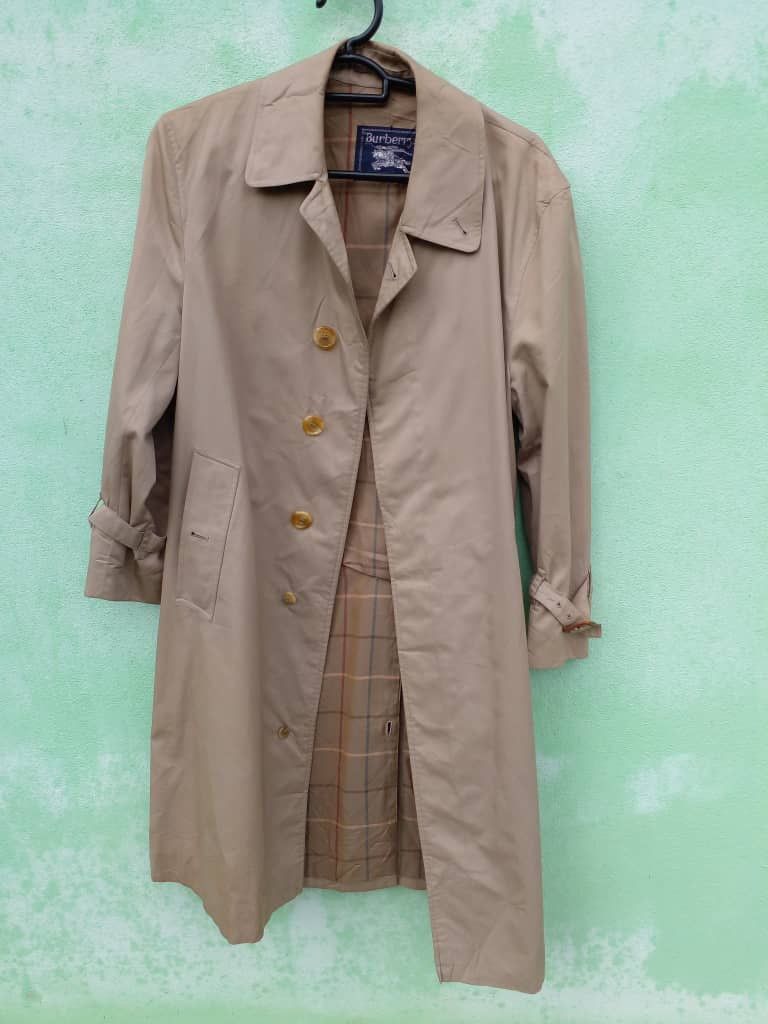 ICONICxHEAVY COATS BURBERRY x NOVA CHEAK. (GJ7)