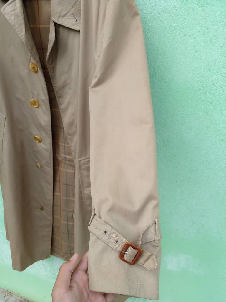 Burberry ICONICxHEAVY COATS BURBERRY x NOVA CHEAK. Size US L / EU 52-54 / 3 - 9 Thumbnail